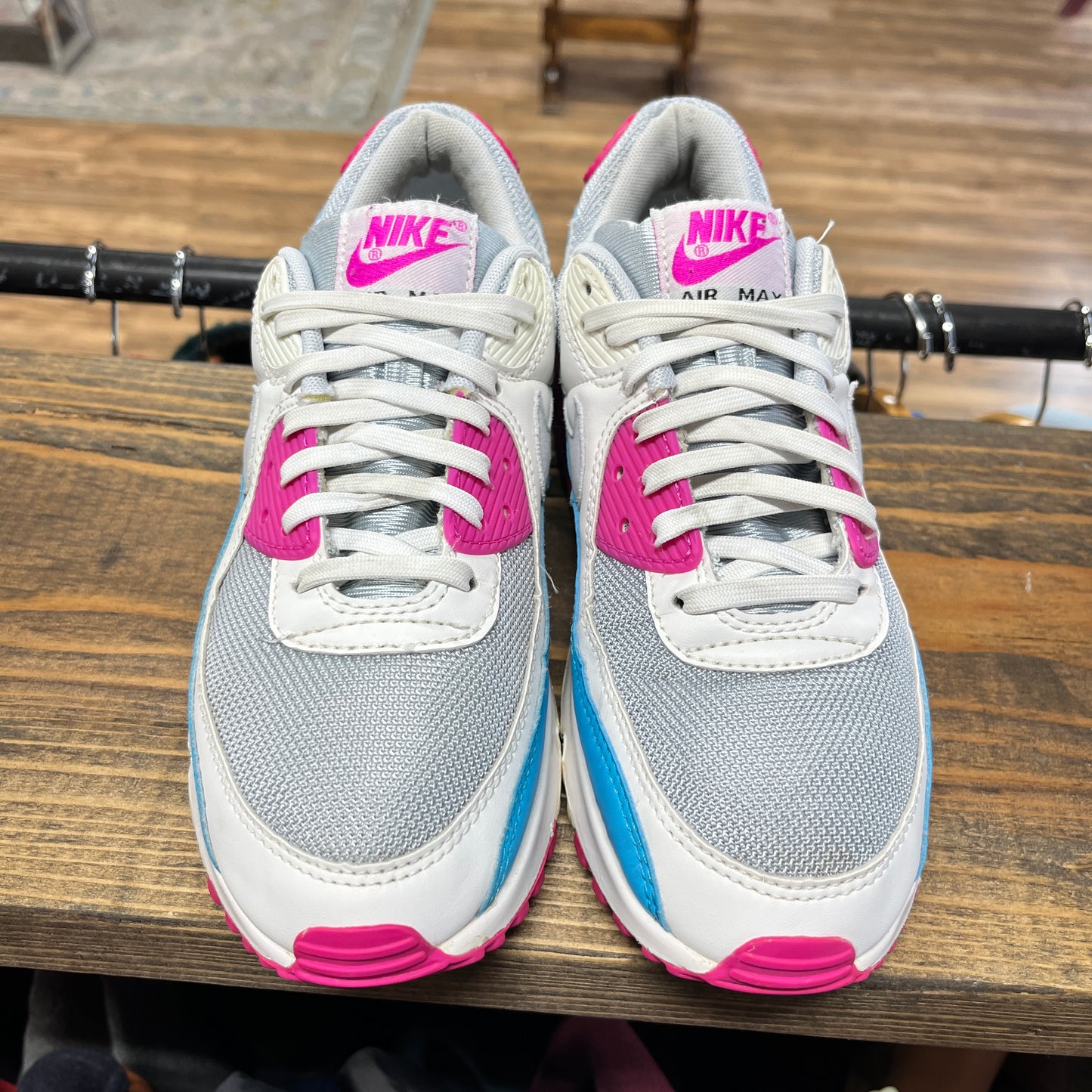 Nike Air Max 90 'Vivid Pink' Size 8.5W/7M