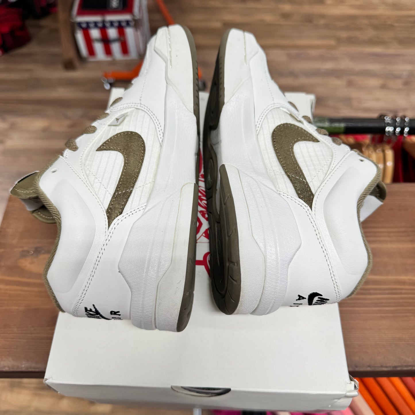 Jordan Stadium 90 'Brown Kelp' Size 7W/5.5M