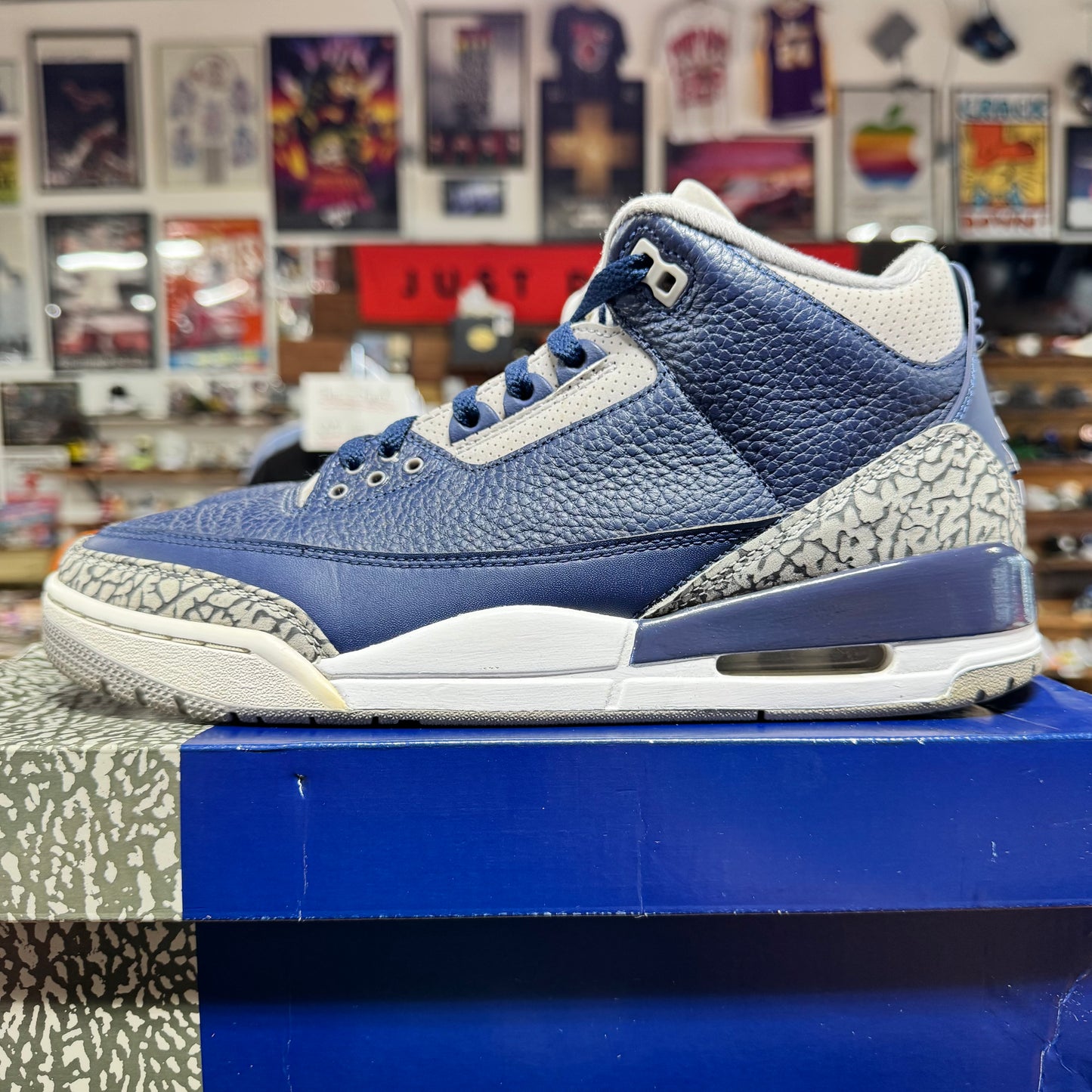 Jordan 3 'Georgetown' Size 10