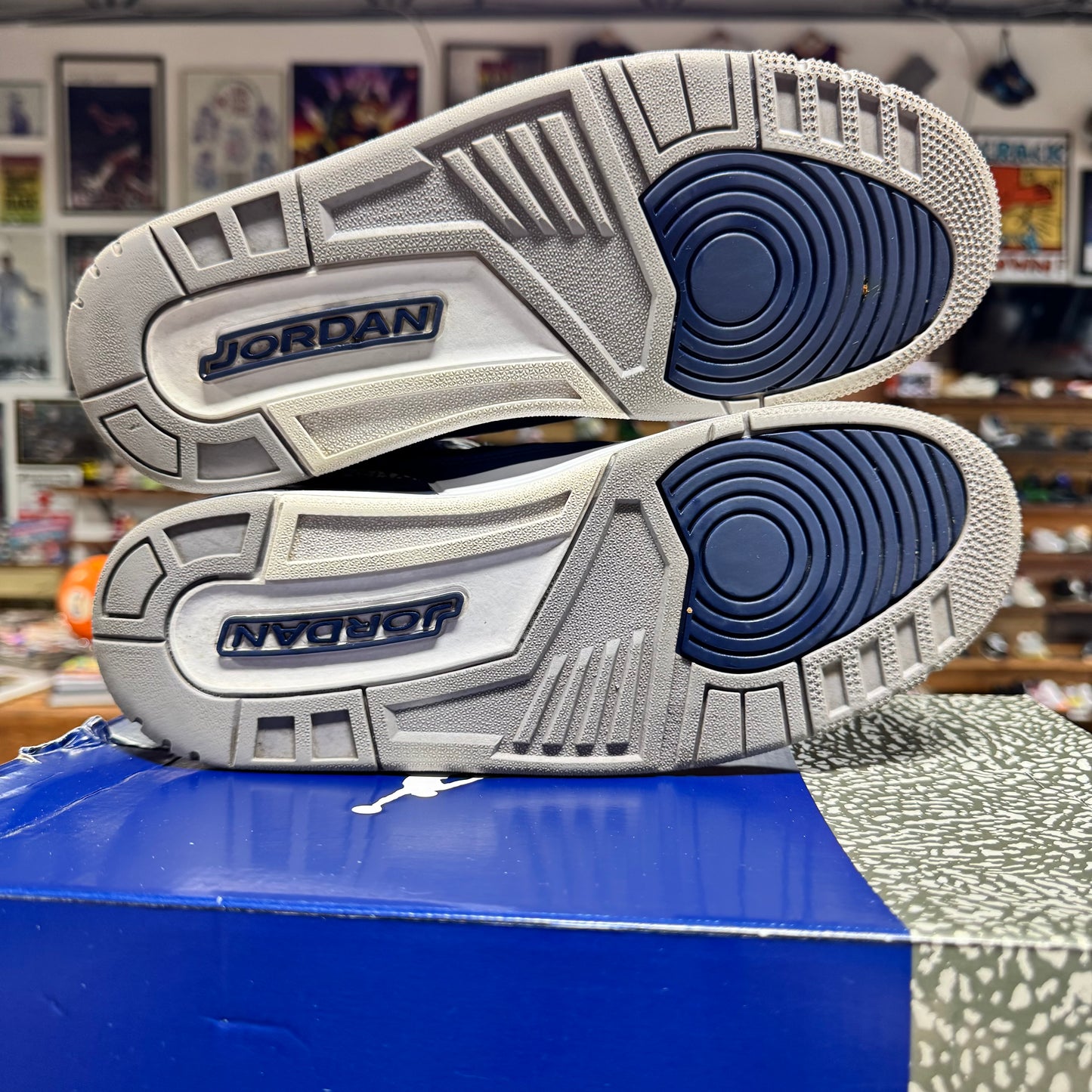 Jordan 3 'Georgetown' Size 10