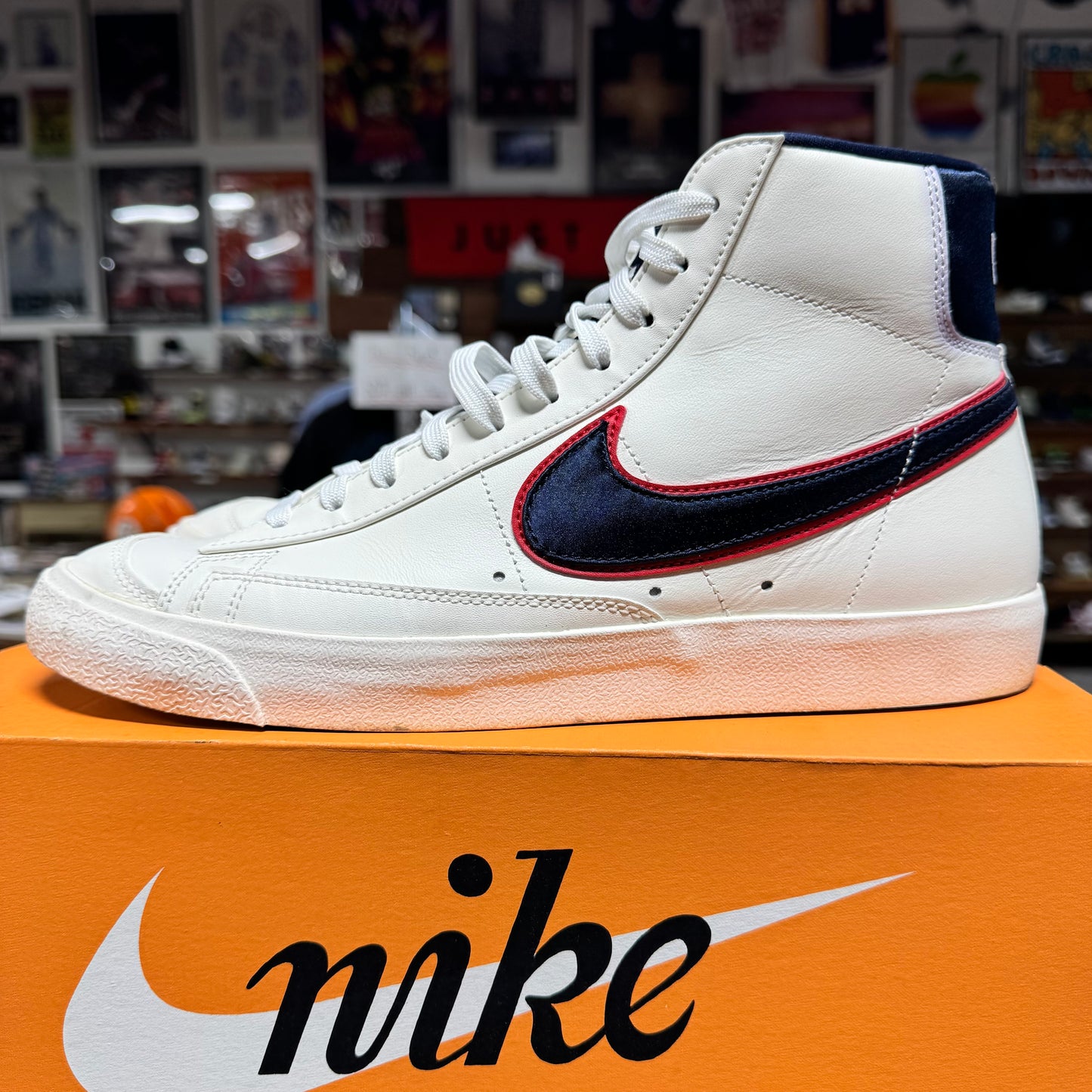 Nike Blazer Mid 'City Pride Chicago' Size 11