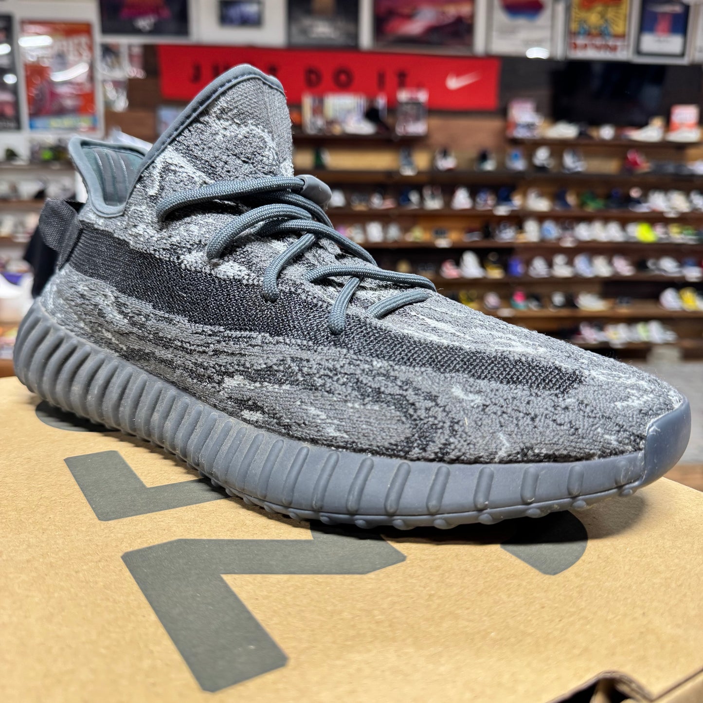 Yeezy 350 v2 'mx Dark Salt' Size 12