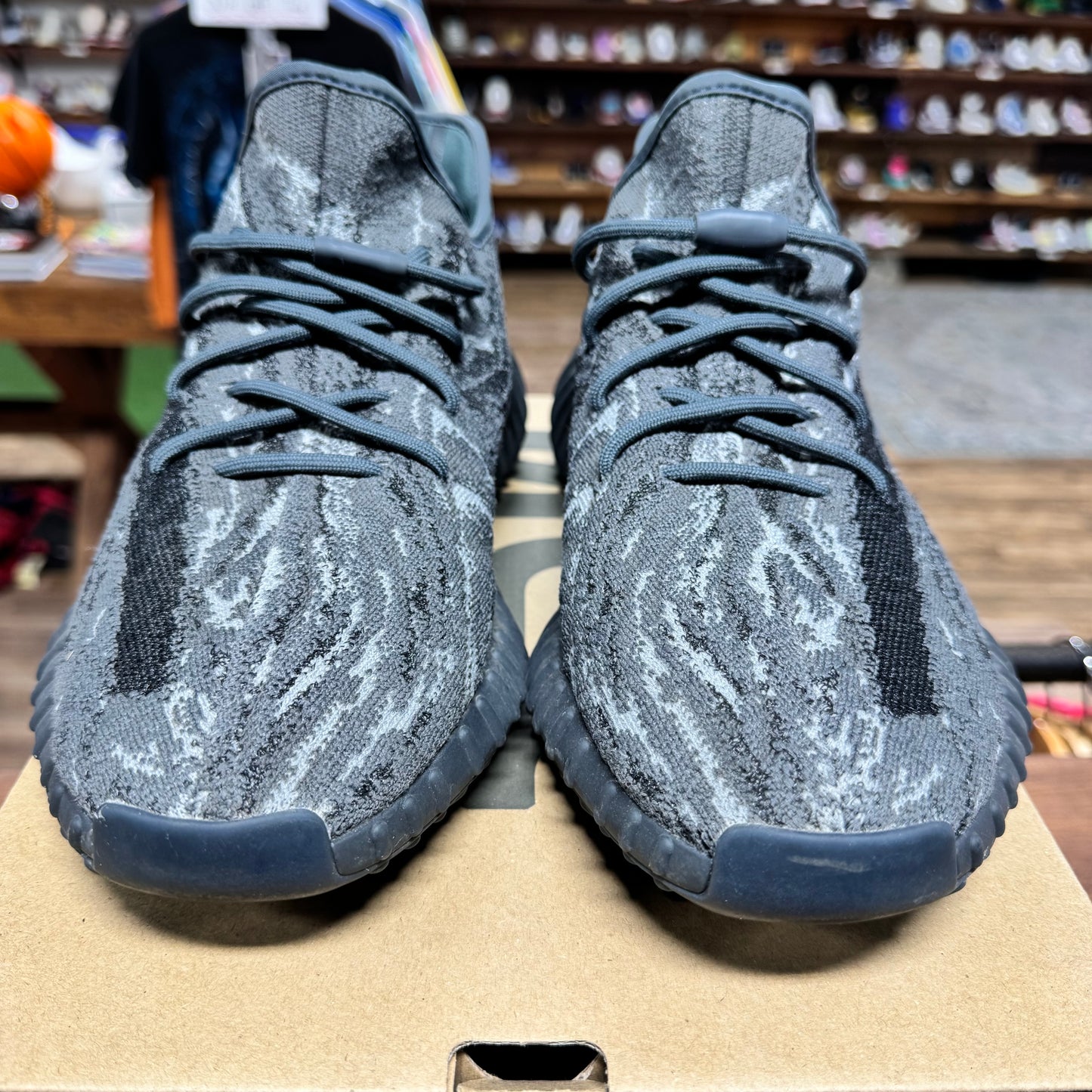Yeezy 350 v2 'mx Dark Salt' Size 12