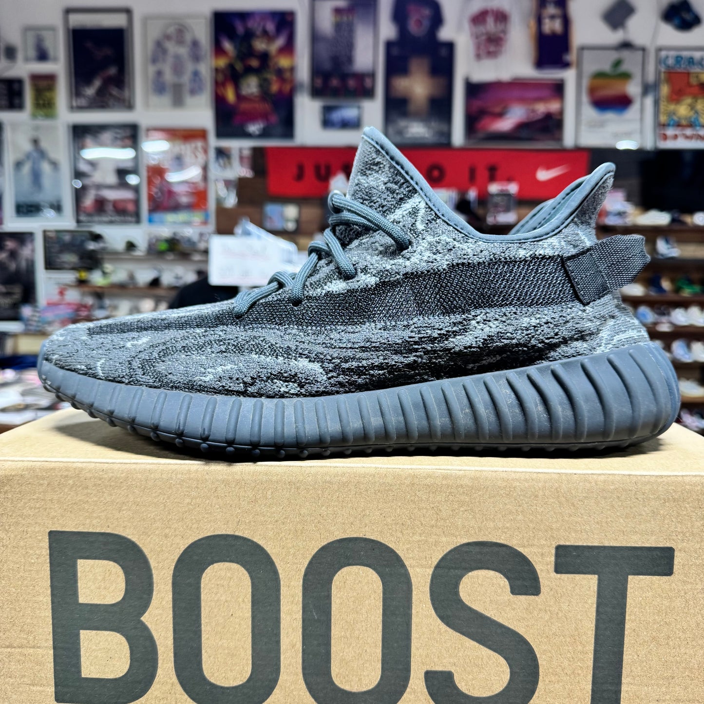 Yeezy 350 v2 'mx Dark Salt' Size 12