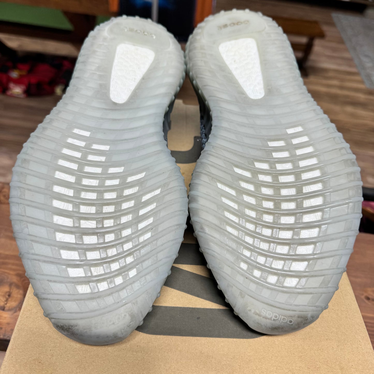 Yeezy 350 v2 'Ash Blue' Size 11.5