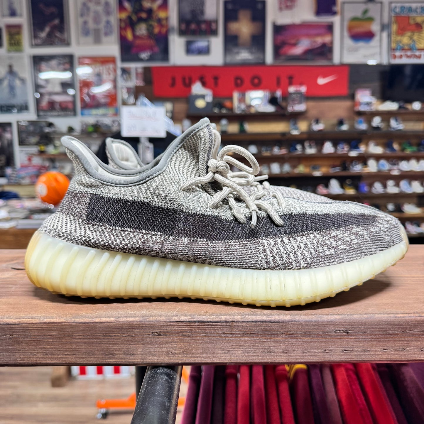Yeezy 350 v2 'Zyon' Size 12