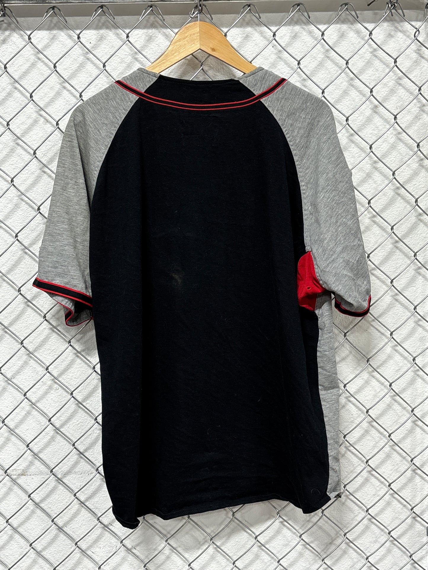 Vintage 90's Starter Chicago Bulls Baseball Jersey Shirt Size Large