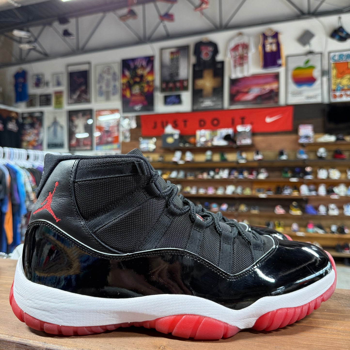 Jordan 11 'Bred' Size 13