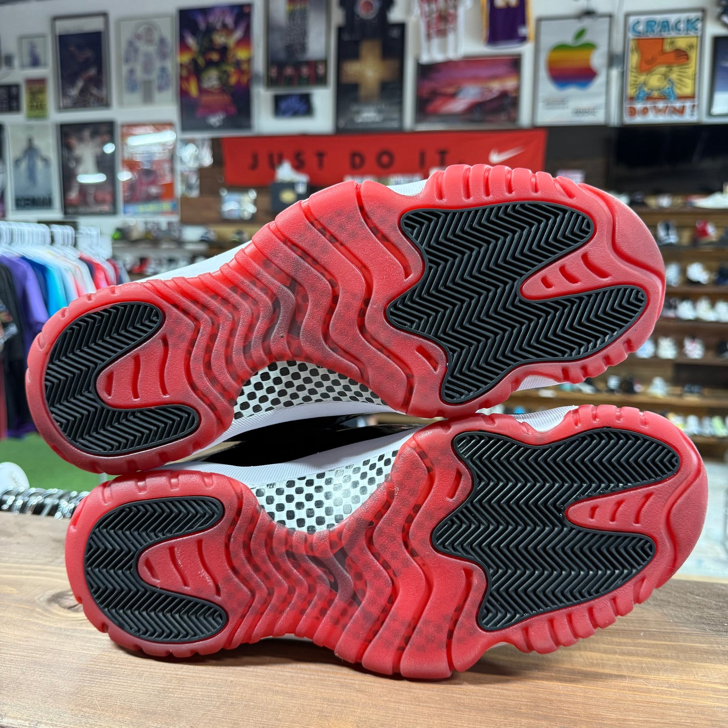 Jordan 11 'Bred' Size 13
