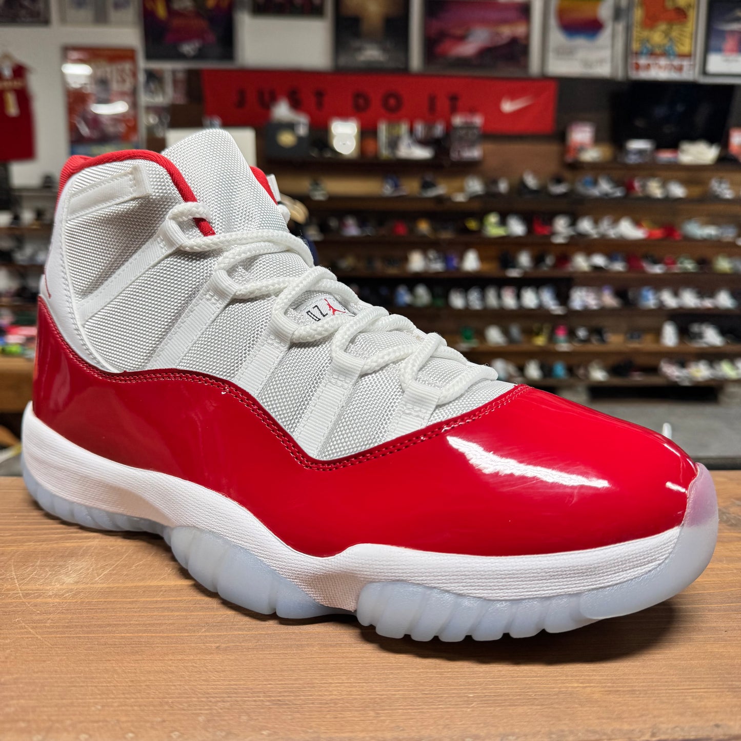 Jordan 11 'Cherry' Size 13 (DS)