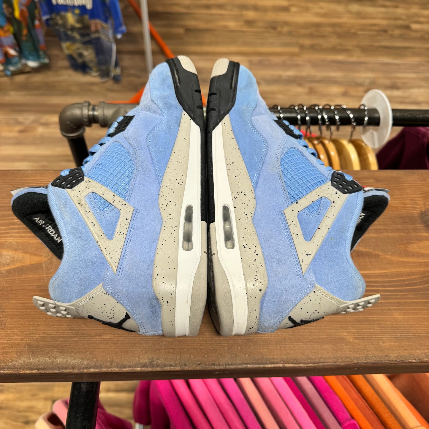Jordan 4 'University Blue' Size 9