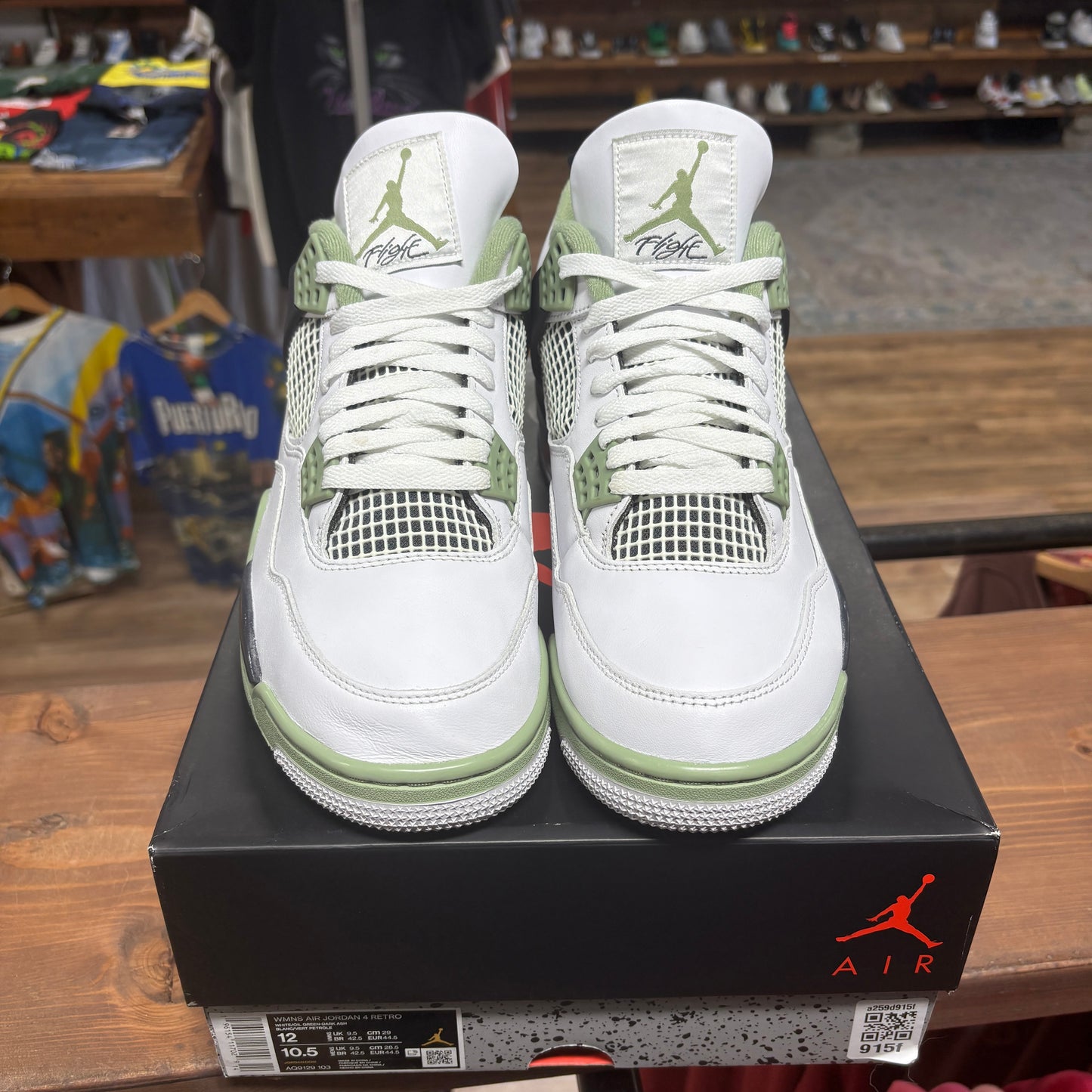 Jordan 4 'Seafoam' Size 10.5M/12W