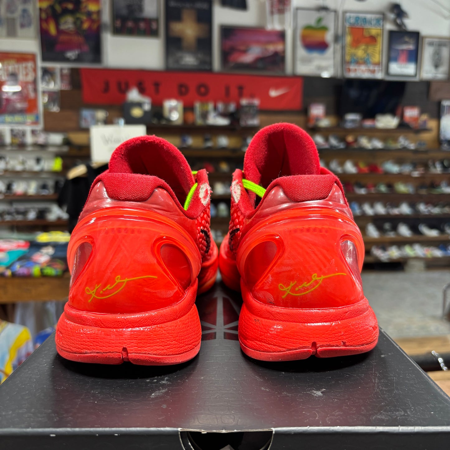 Nike Kobe 6 Protro 'Reverse Grinch' Size 9