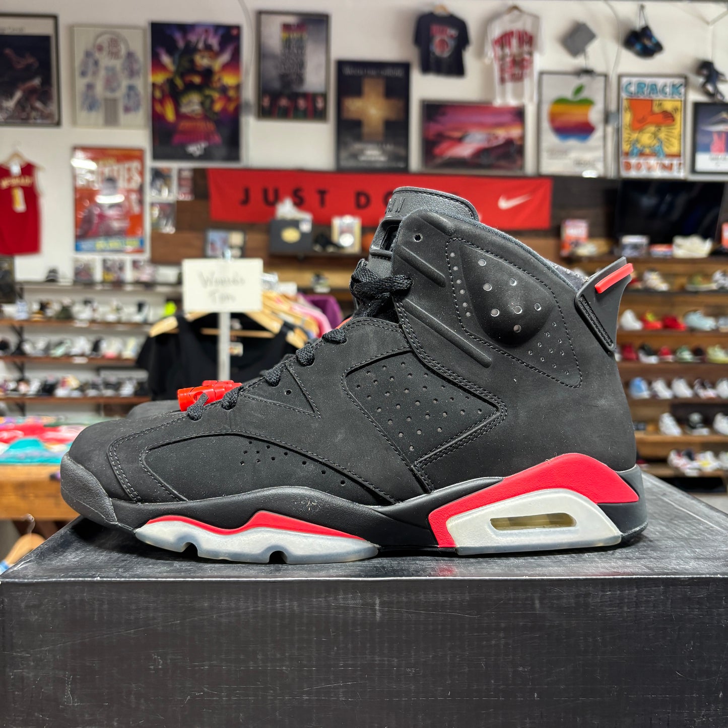 Jordan 6 'Infrared' Size 11.5