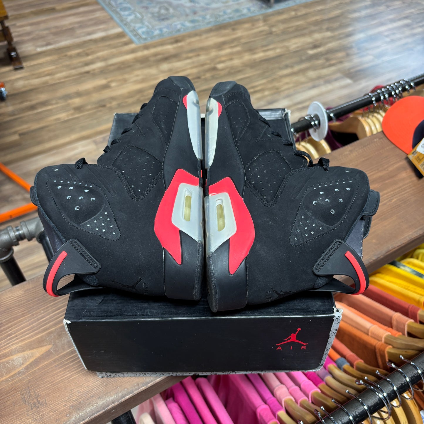 Jordan 6 'Infrared' Size 11.5