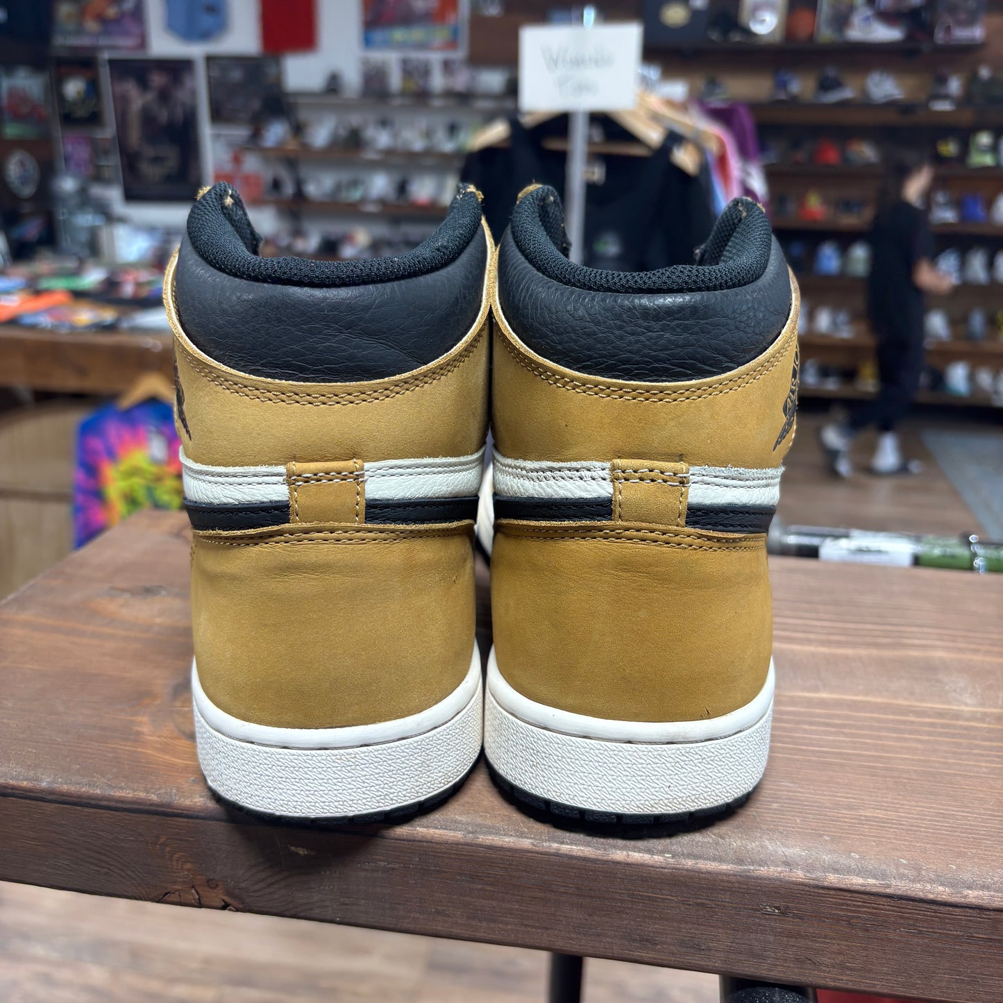Jordan 1 'Rookie of the Year' Size 10.5