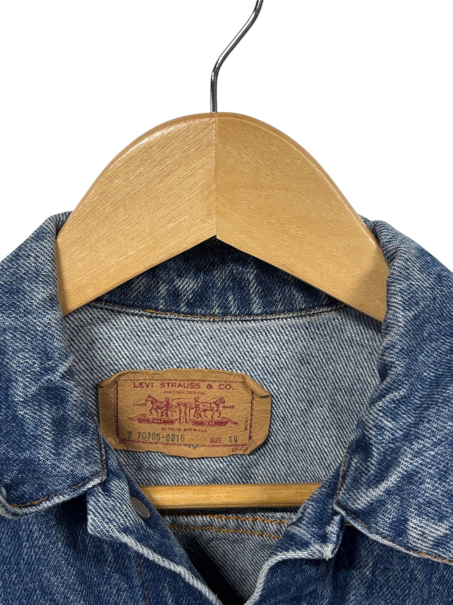 Vintage 80's Women's Levi's Denim Trucker Jacket Size Small