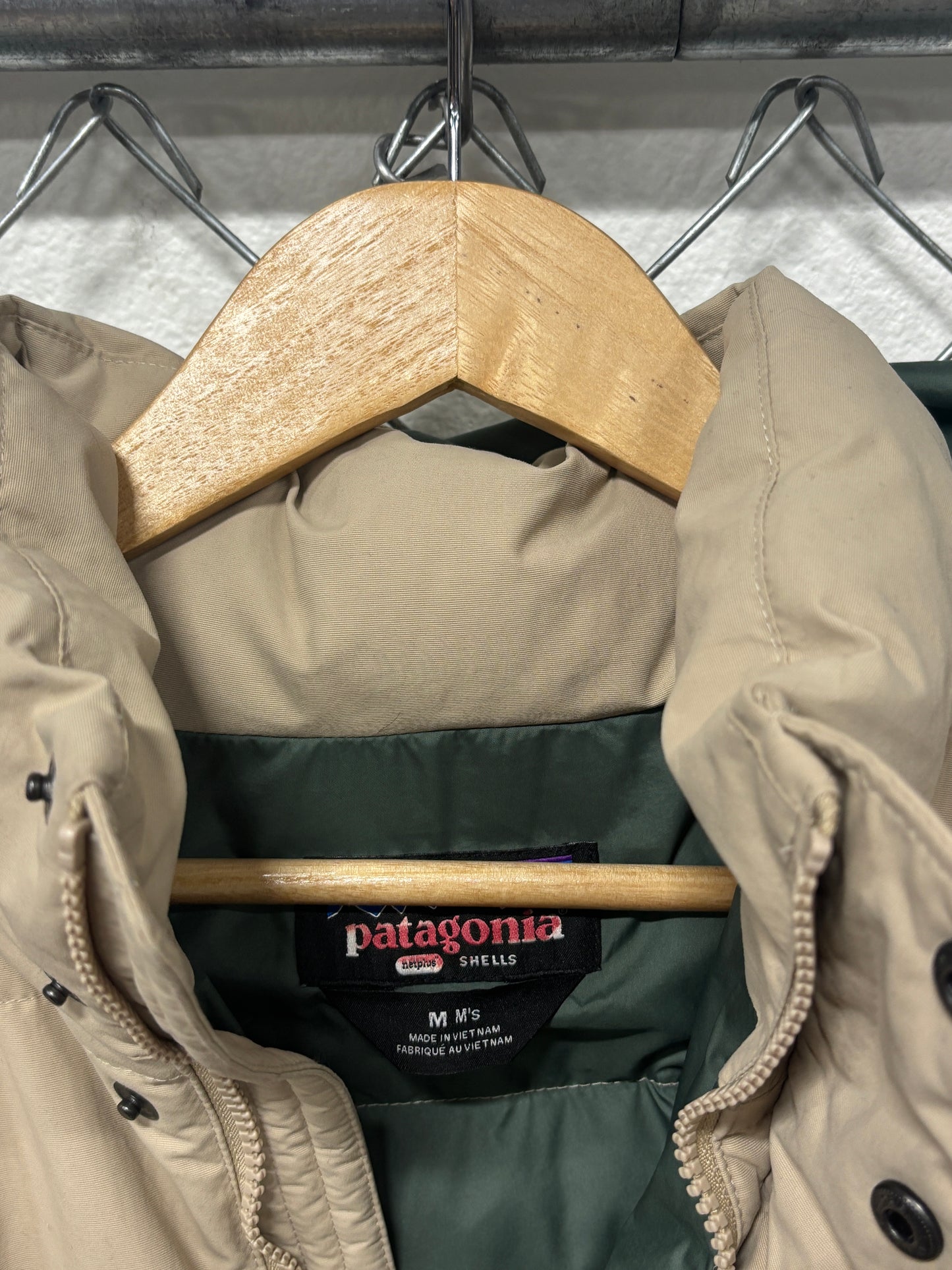 Patagonia Light Brown Downdrift Heavy Winter Jacket Size Medium