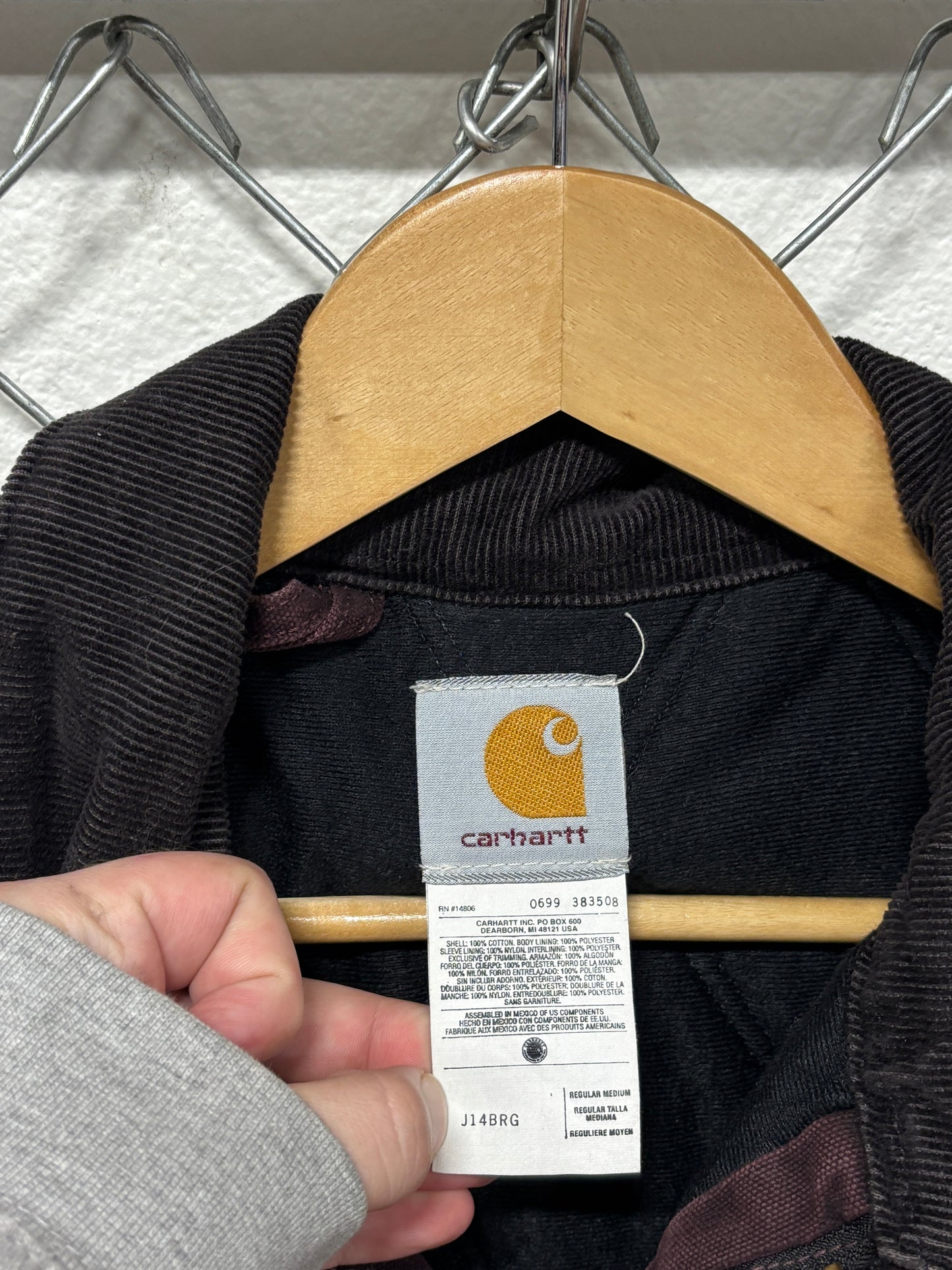 Vintage 1999 Carhartt Santa Fe J144 Burgundy Jacket Size Medium