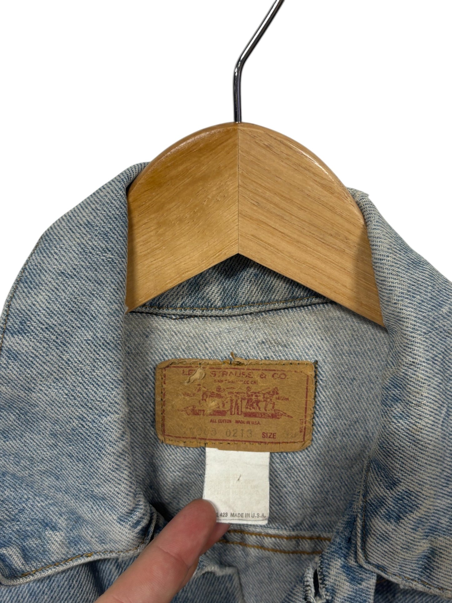 Vintage 80's Levi's Denim Trucker Jacket Ford Mustang Patch Size M/L