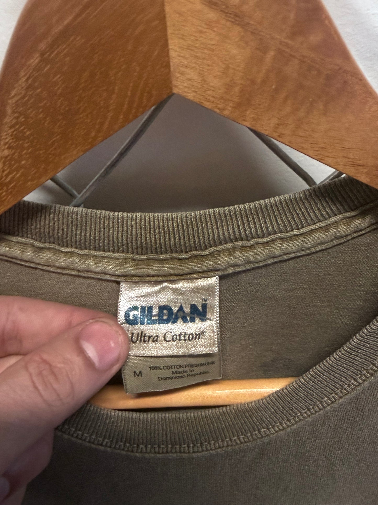 Vintage Y2K Homeland Security Native American Graphic Tee Size Medium