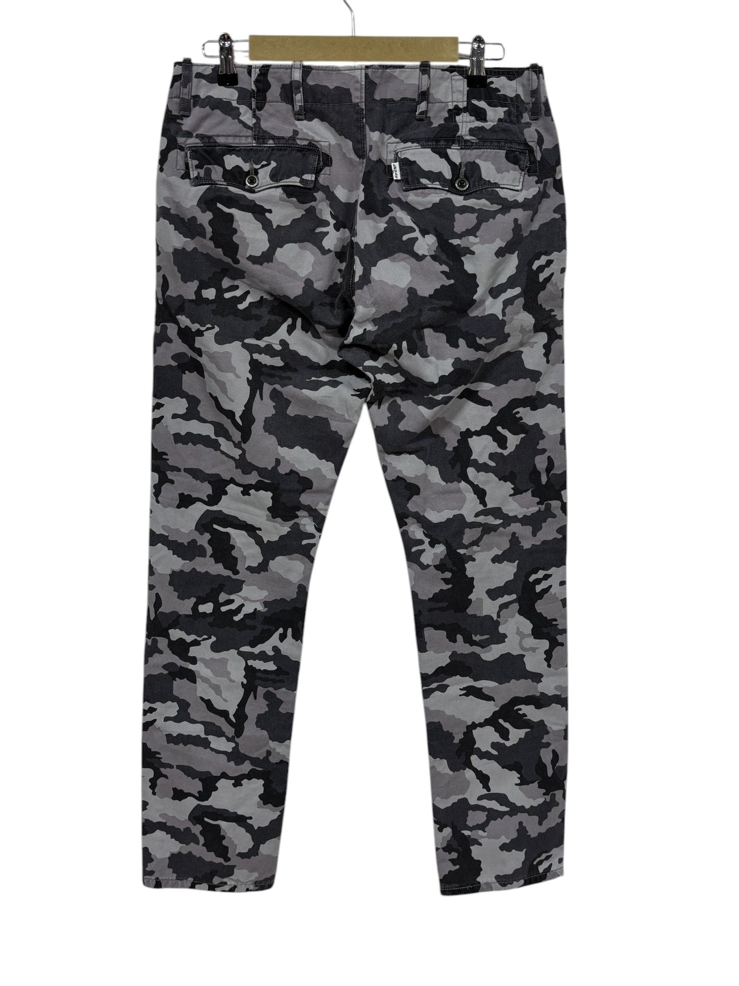 Levi's Grey Camo Straight Leg Pants Size 33x32