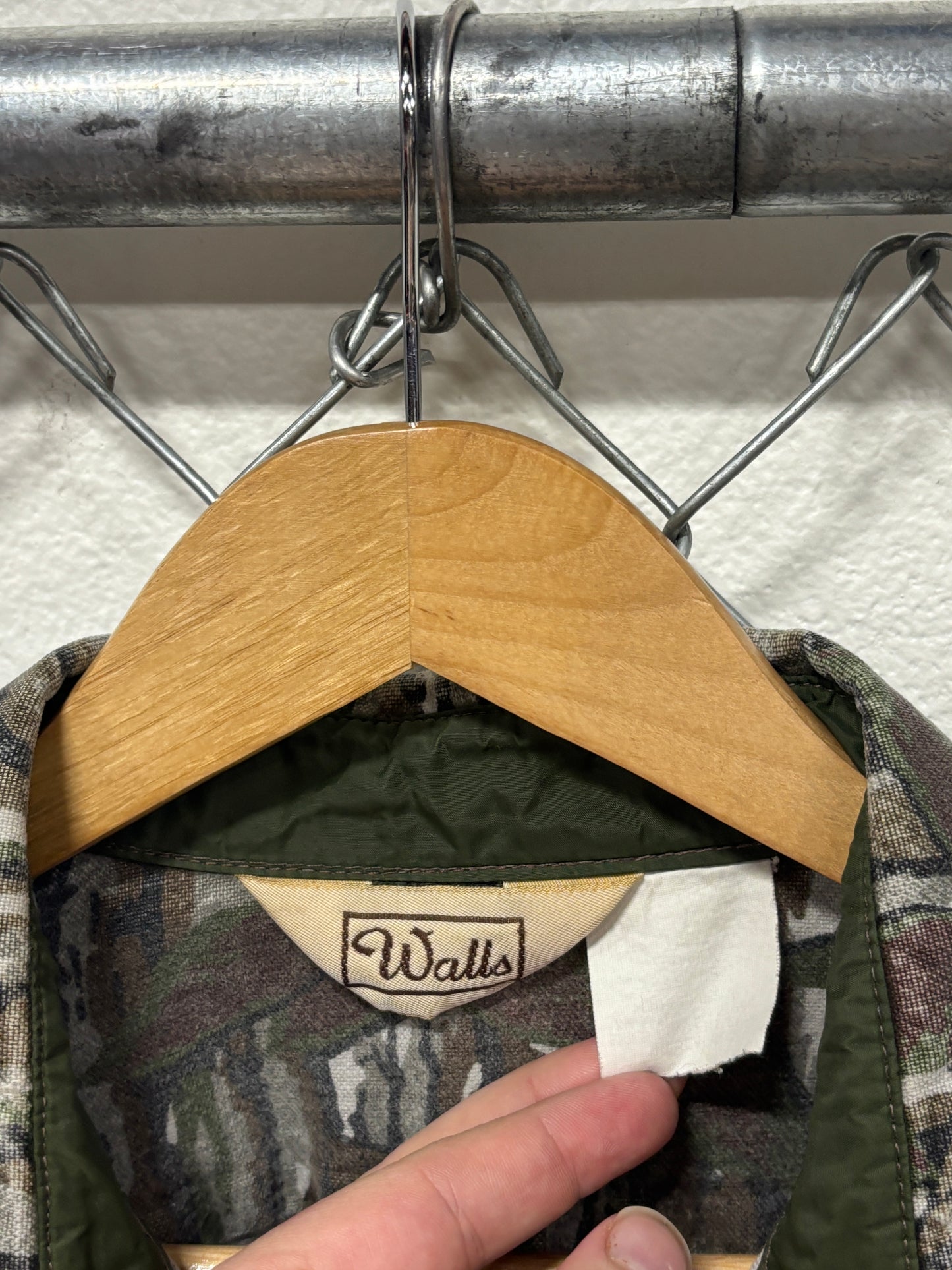 Vintage 90's Walls Tree Bark Camo Button Up Heavy Shirt Size XL