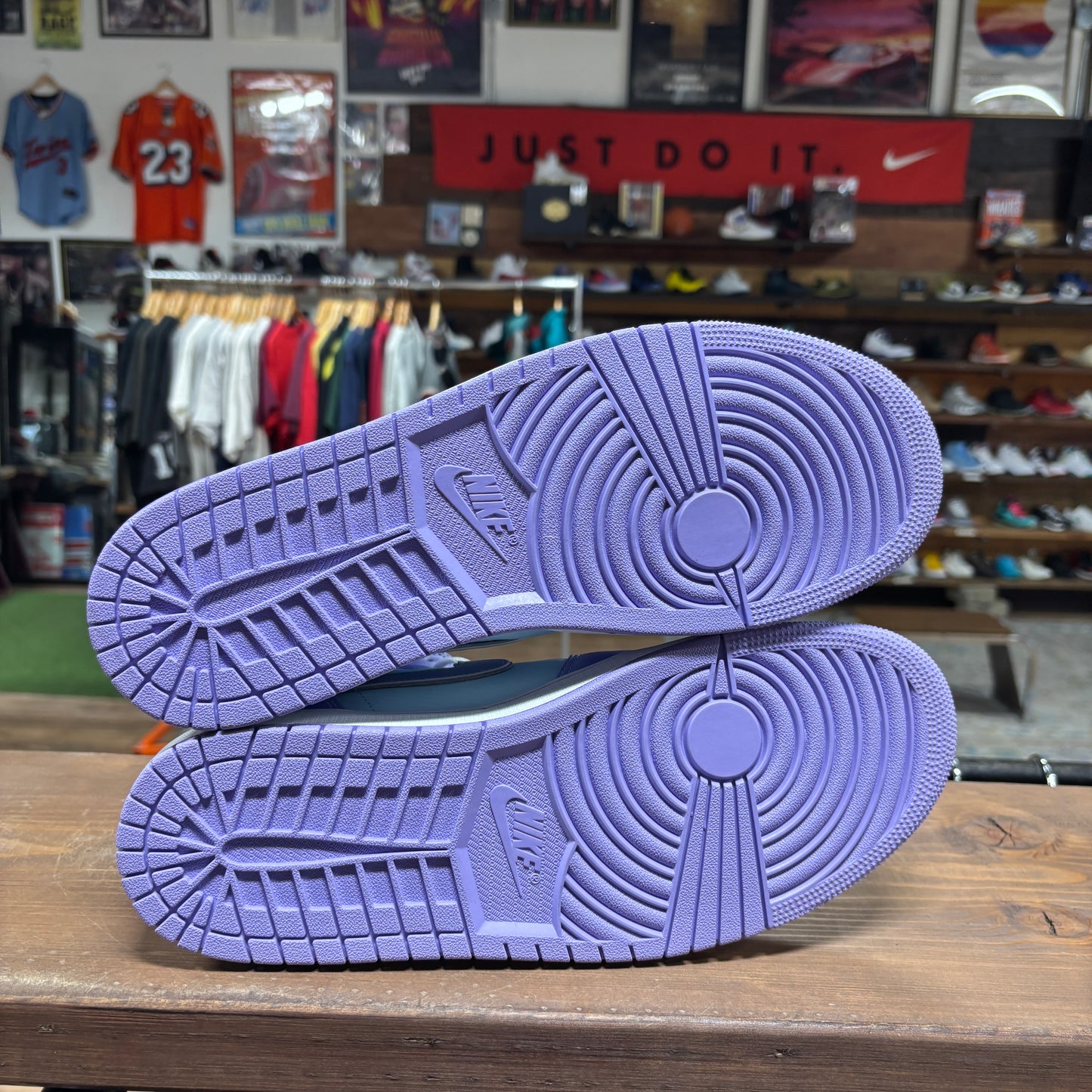 Jordan 1 Mid 'Purple Lilac' Size 13