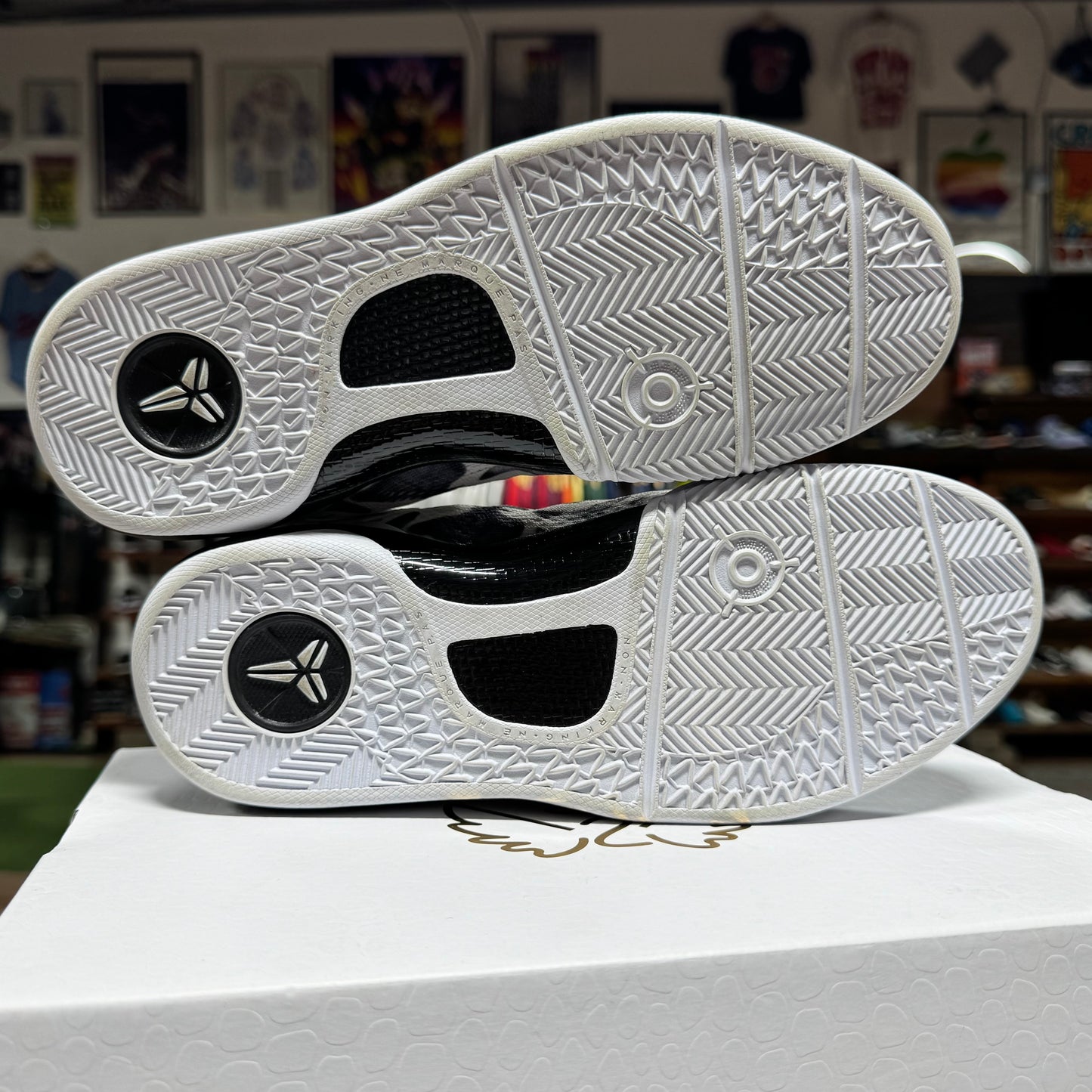 Nike Kobe 8 Protro 'Mambacita' Size 6.5Y