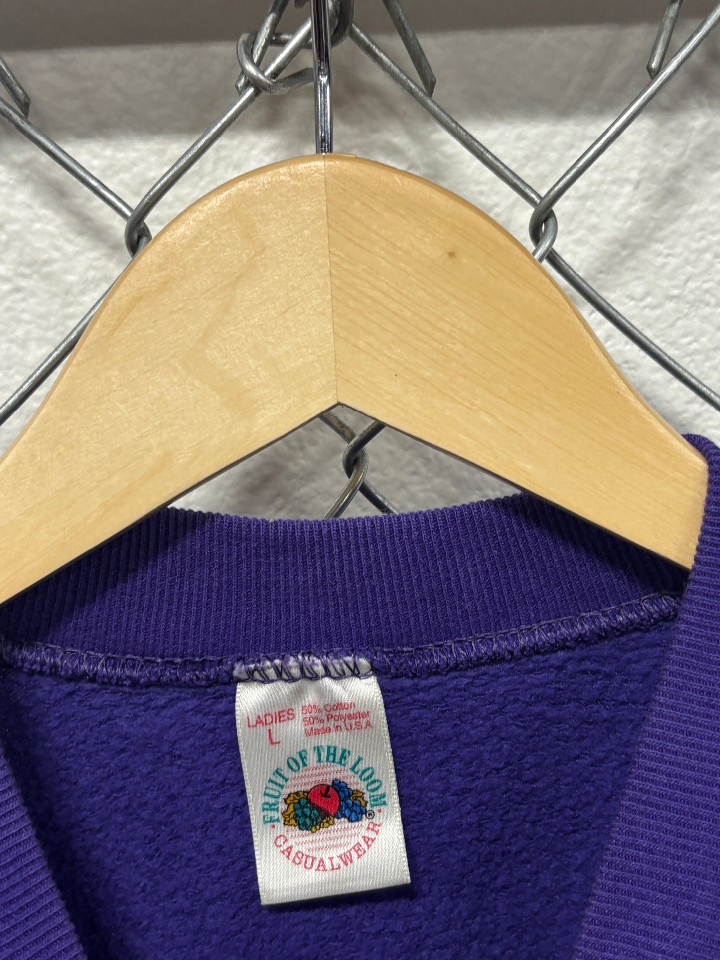 Vintage 90's Fruit of the Loom Women's Purple Blank Crewneck Size Large