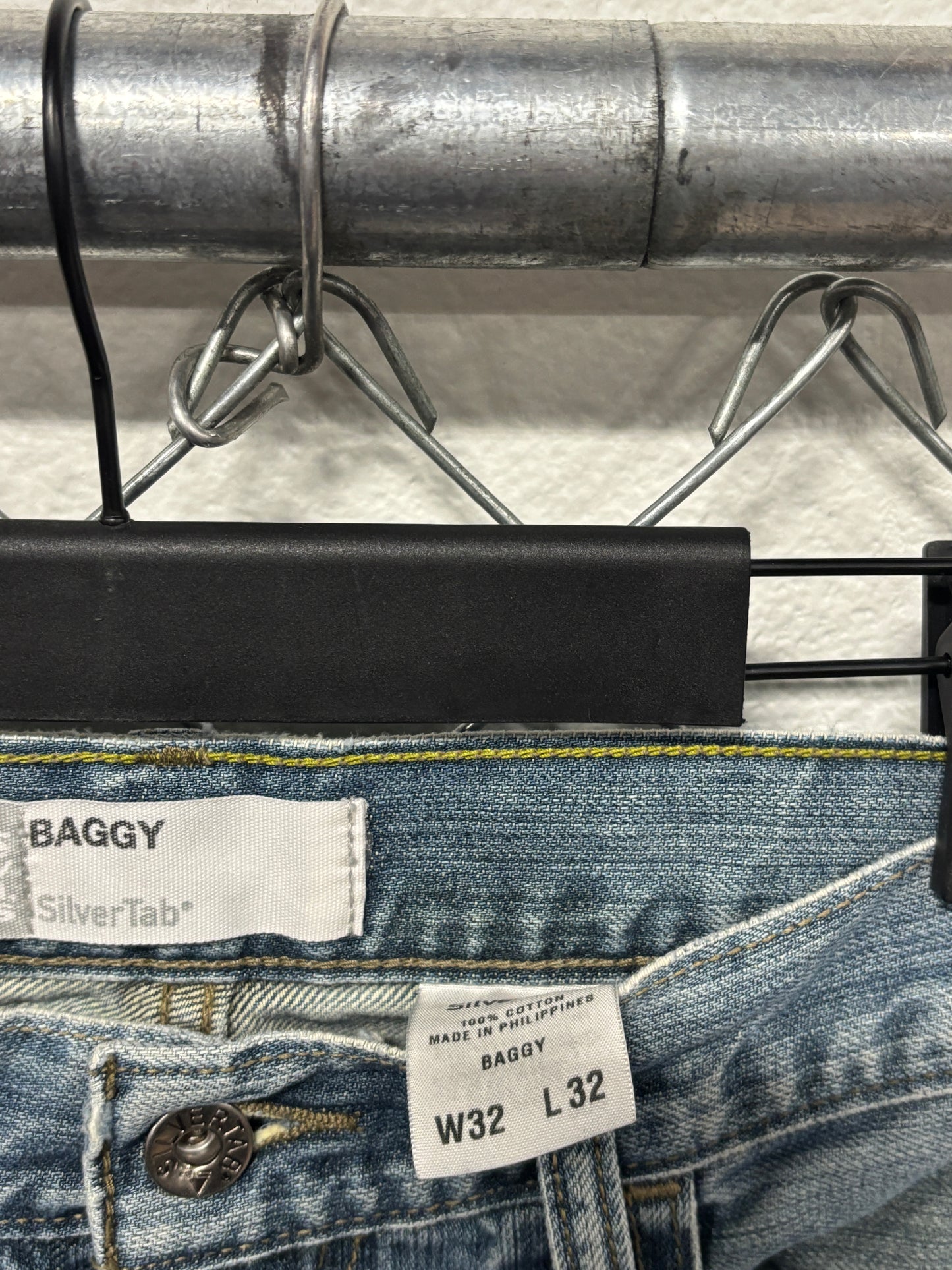 Vintage Y2K Levi's Silver Tab Baggy Denim Jeans Size 32x32