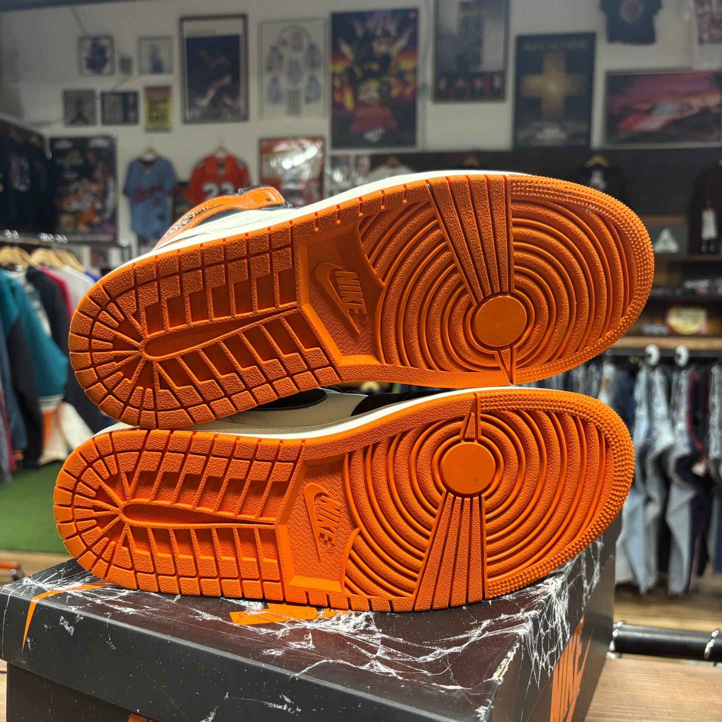 Jordan 1 'Shattered Backboard' Size 9.5