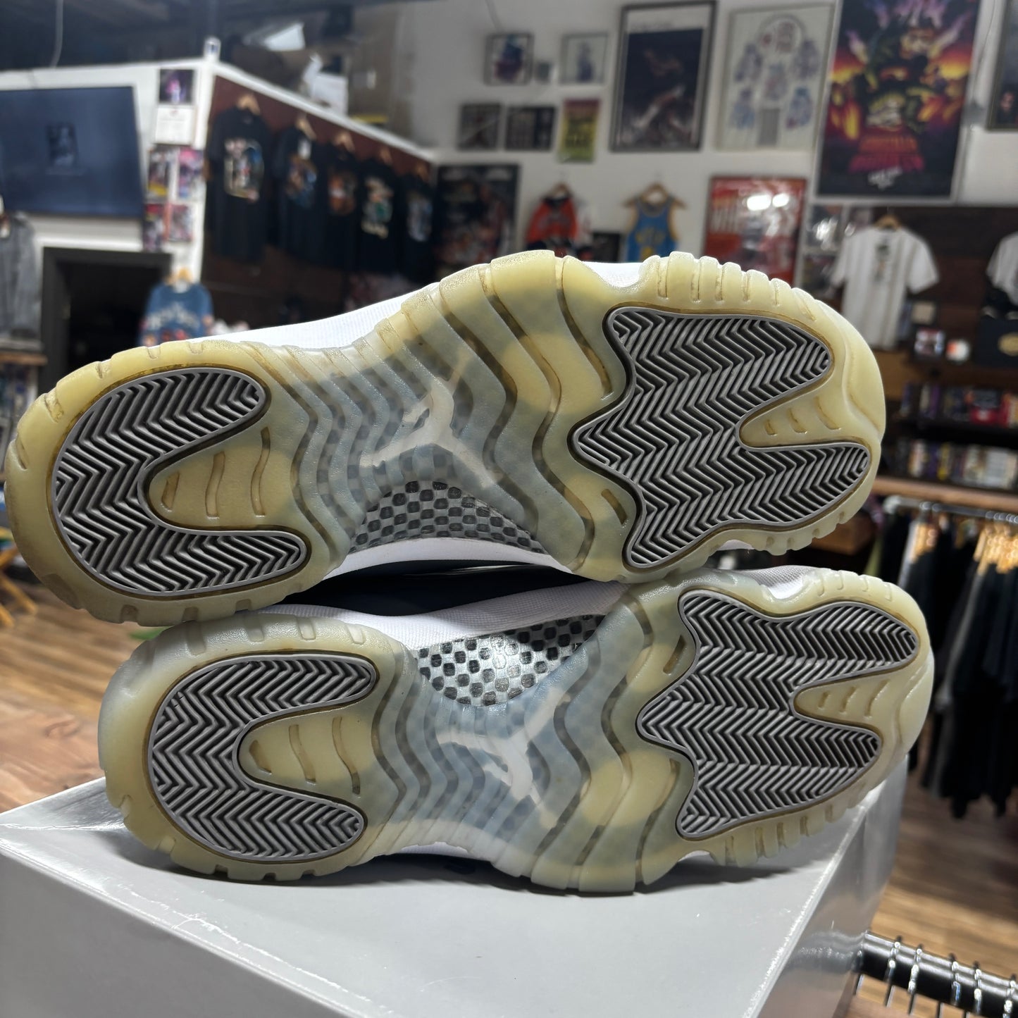 Jordan 11 'Cool Grey' Size 11