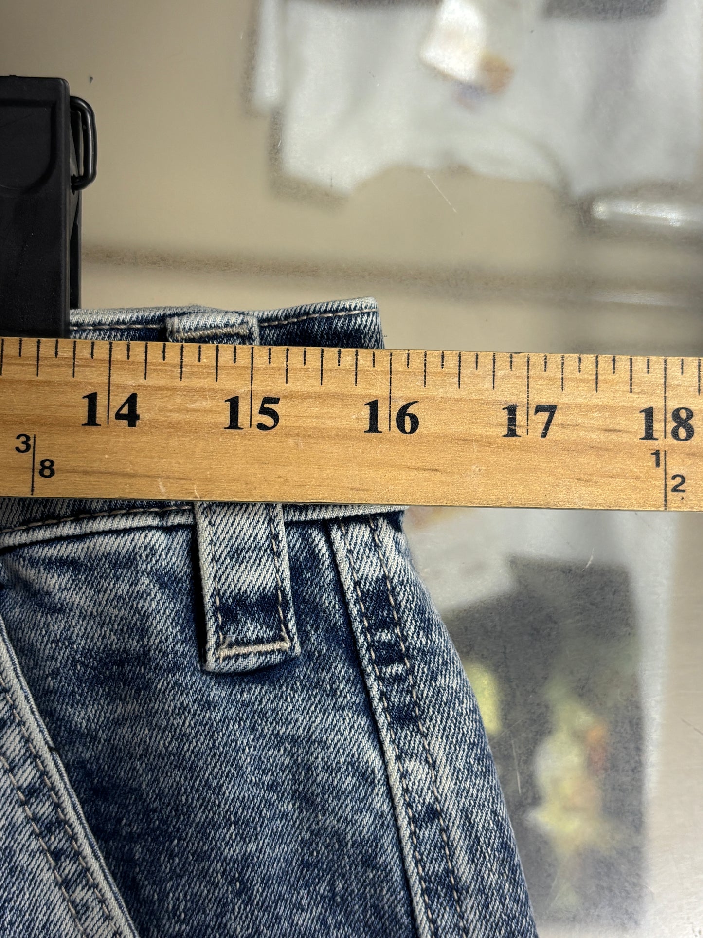 True Religion Denim Cargo Jean Shorts Size 32