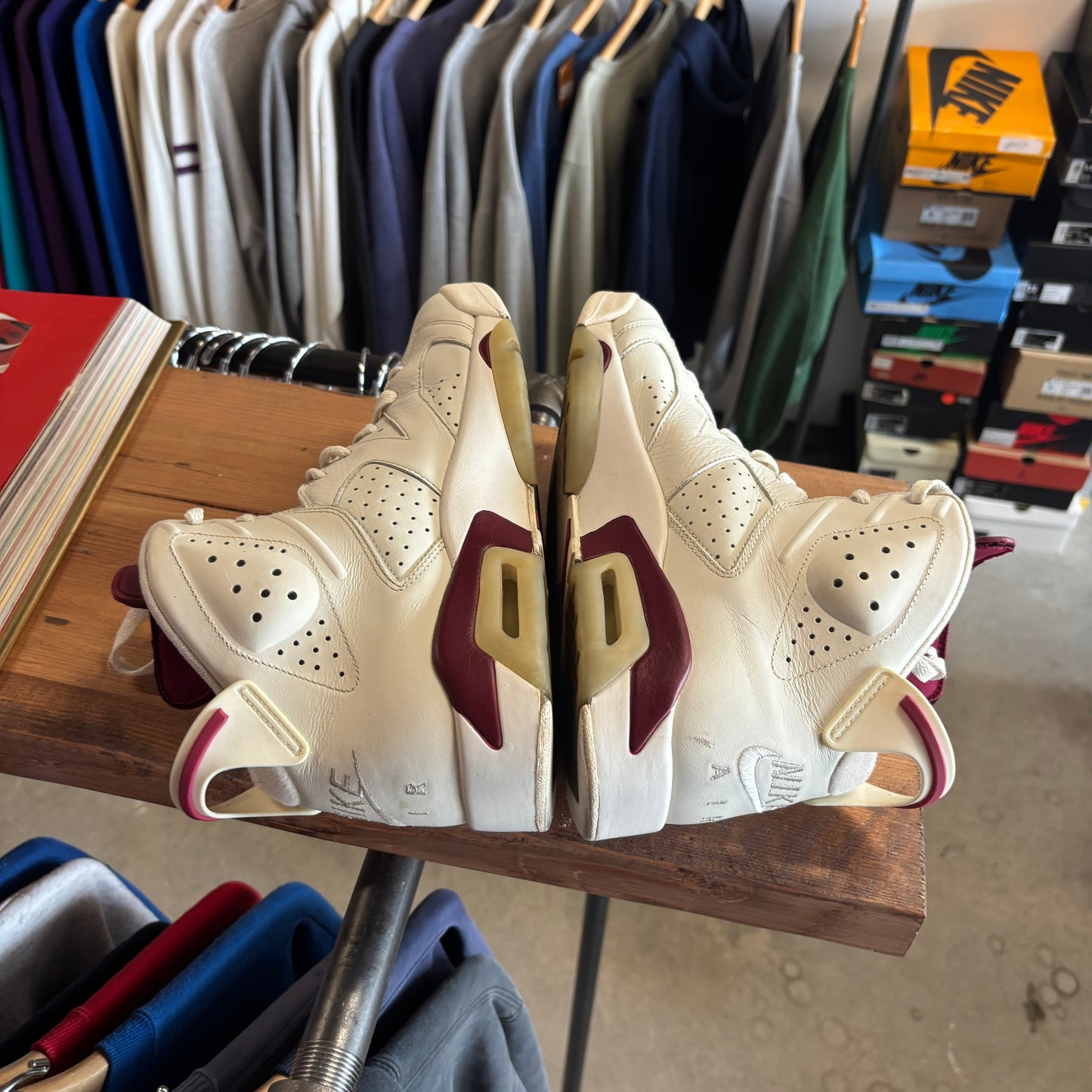 Jordan 6 'Maroon' Size 10.5