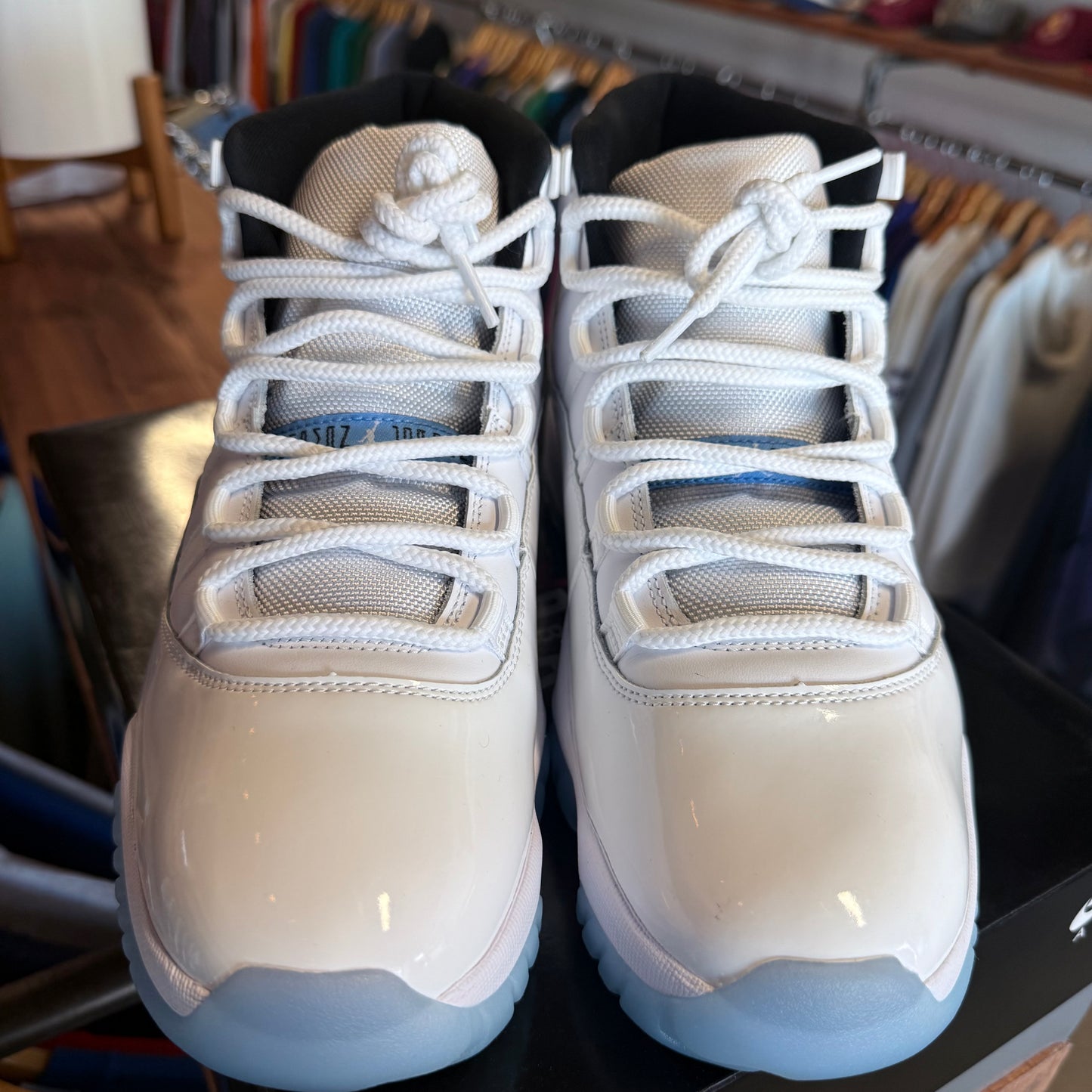Jordan 11 'Legend Blue' Size 11.5