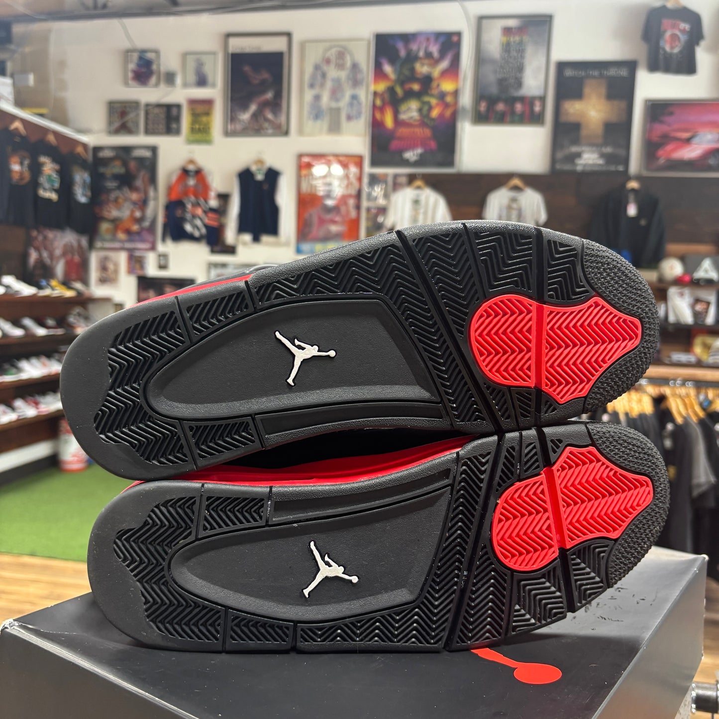 Jordan 4 'Red Thunder' Size 13