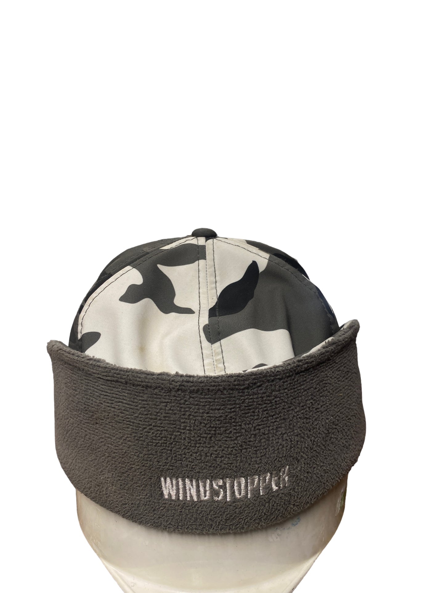 Supreme x New Era Winter Camo Box Logo Windstopper Ear Flap Fitted Size 7 1/8