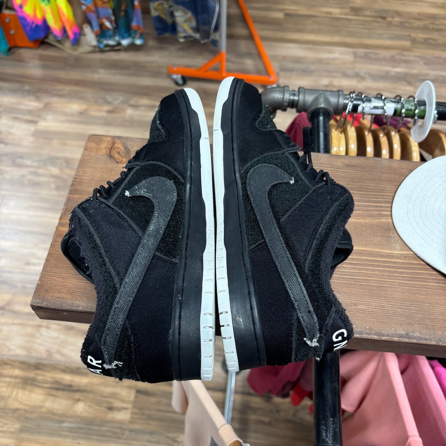 Nike SB Dunk Low 'Gnarhunter' Size 10.5