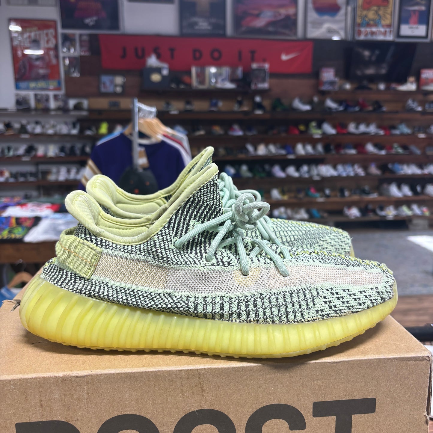 Yeezy 350 v2 'Yeezreal' Size 9.5