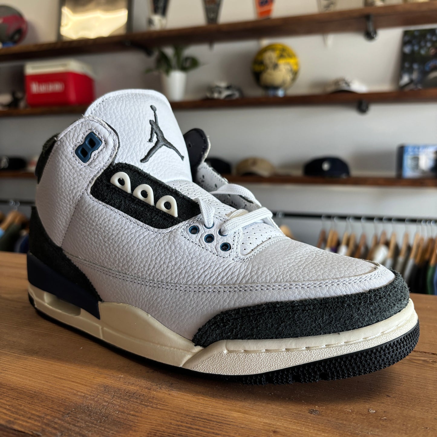 Jordan 3 'A-Ma-Maniere Diffused Blue' Size 8 (DS)