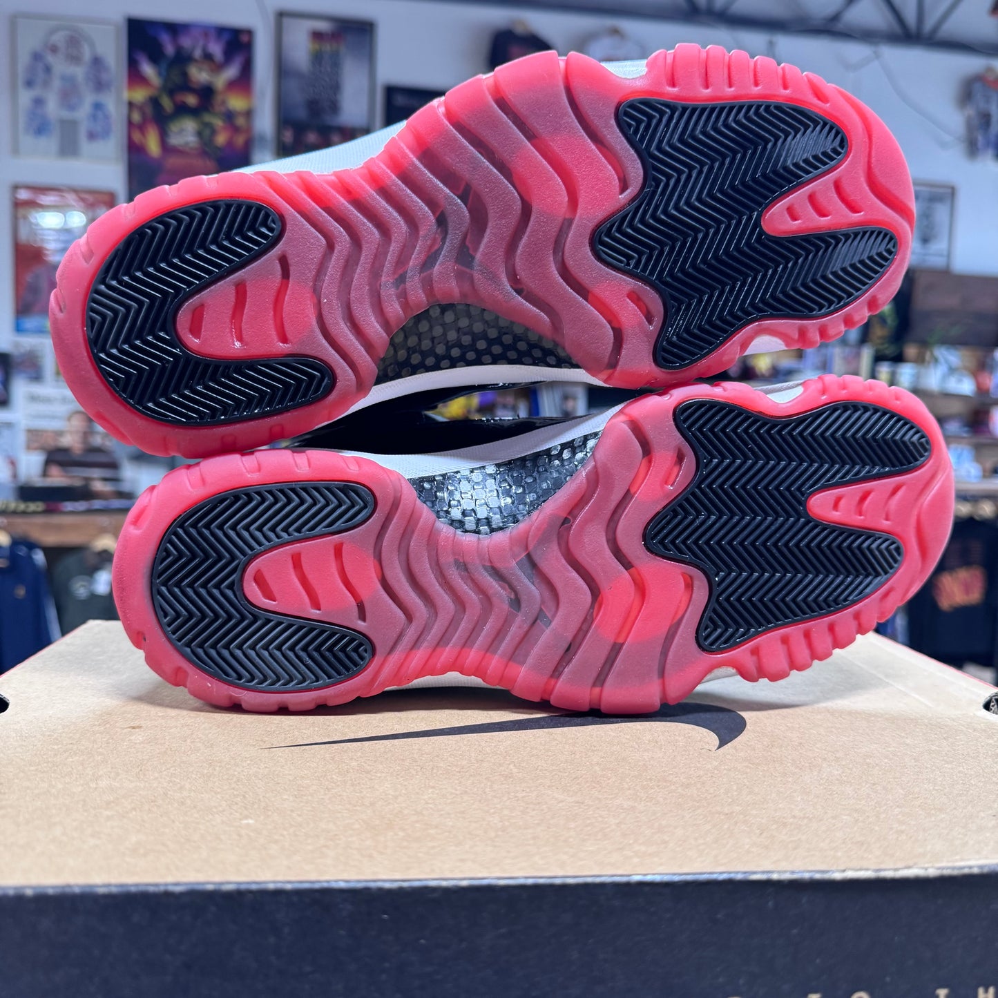 Jordan 11 Low 'Bred' Size 12