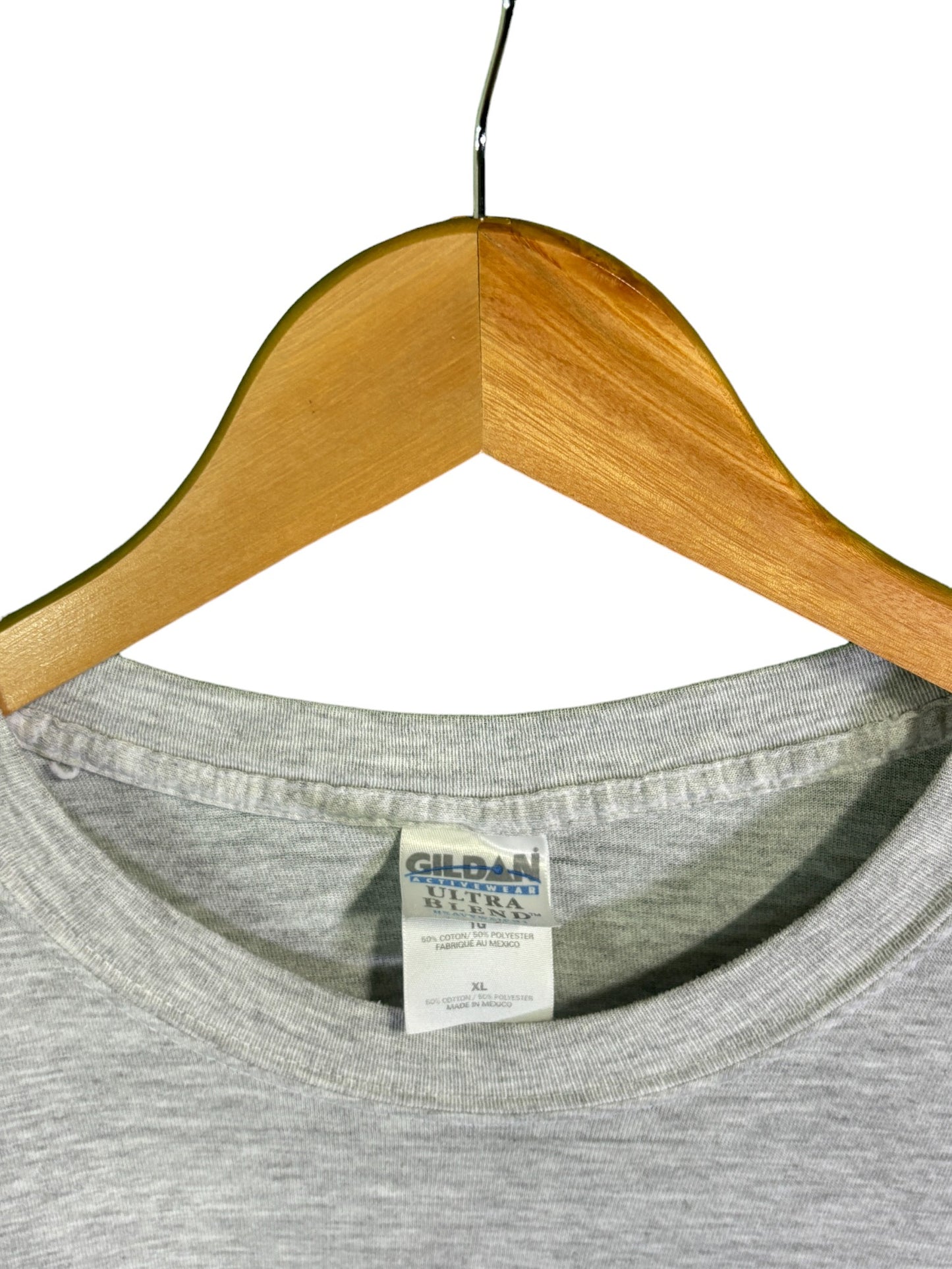 Vintage 00's Grizzly Bear Send More Tourists Graphic Tee Size XL