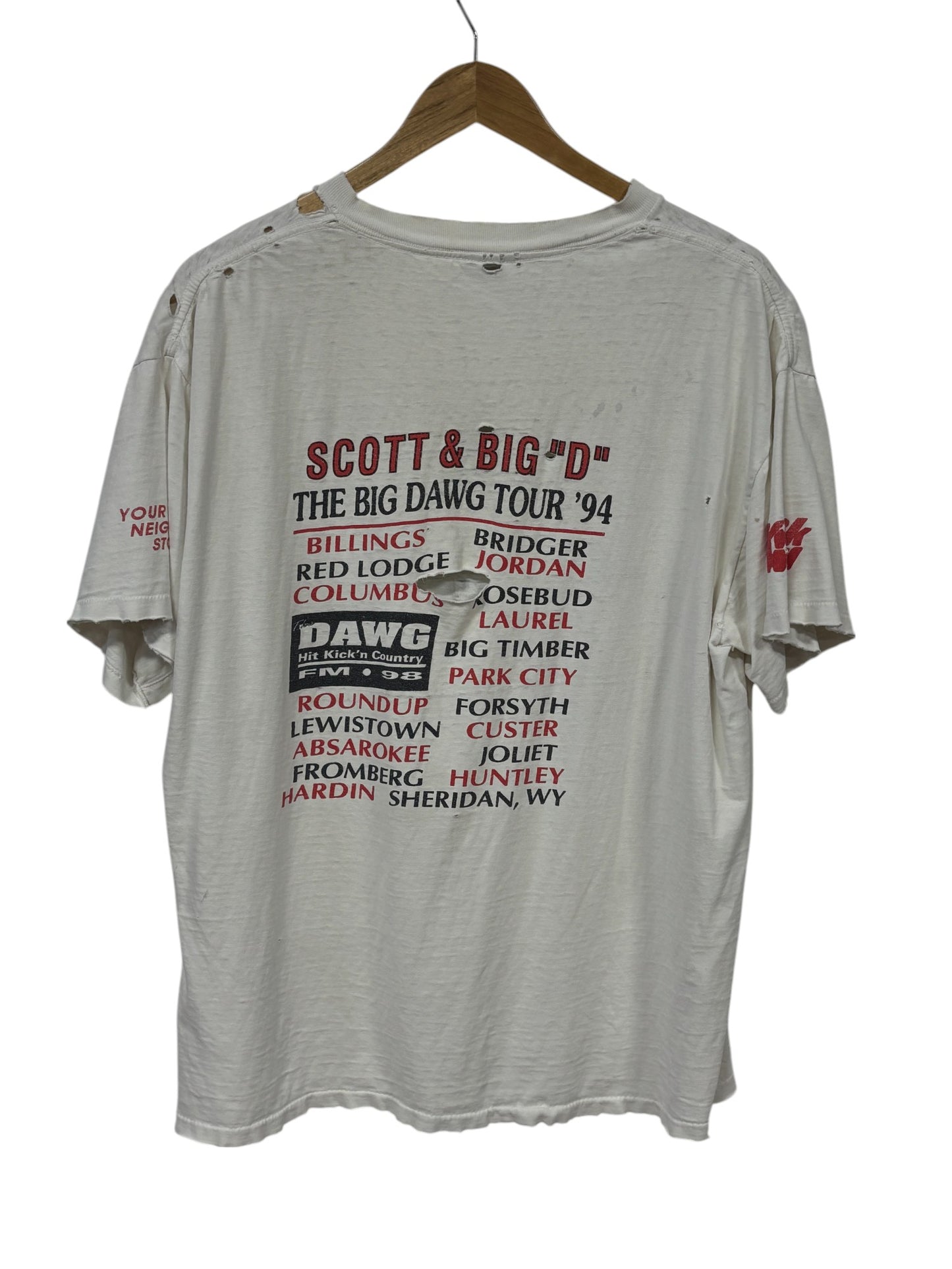 Vintage 90's The Dawg Country Radio Station Thrashed Graphic Tee Size XL