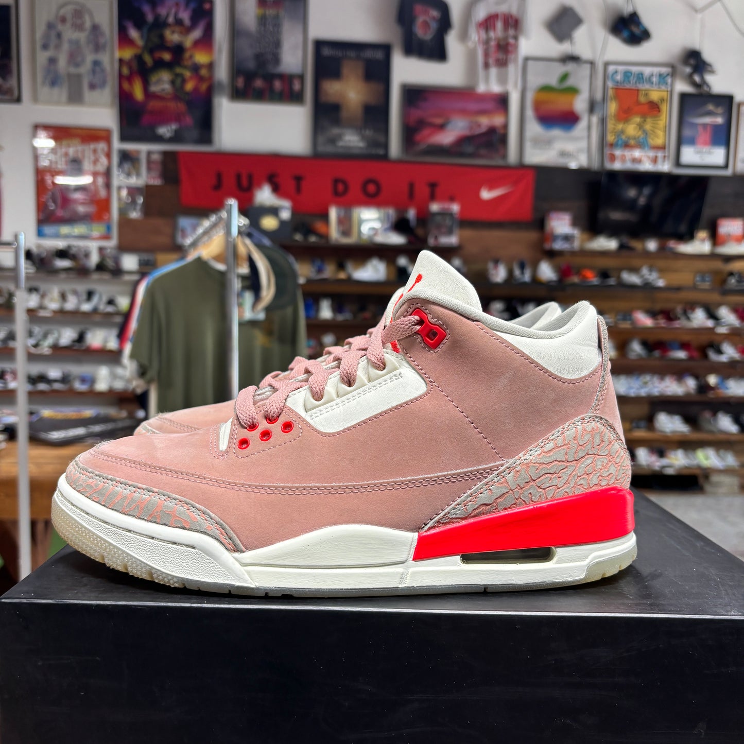 Jordan 3 'Rust Pink' Size 9W/7.5M