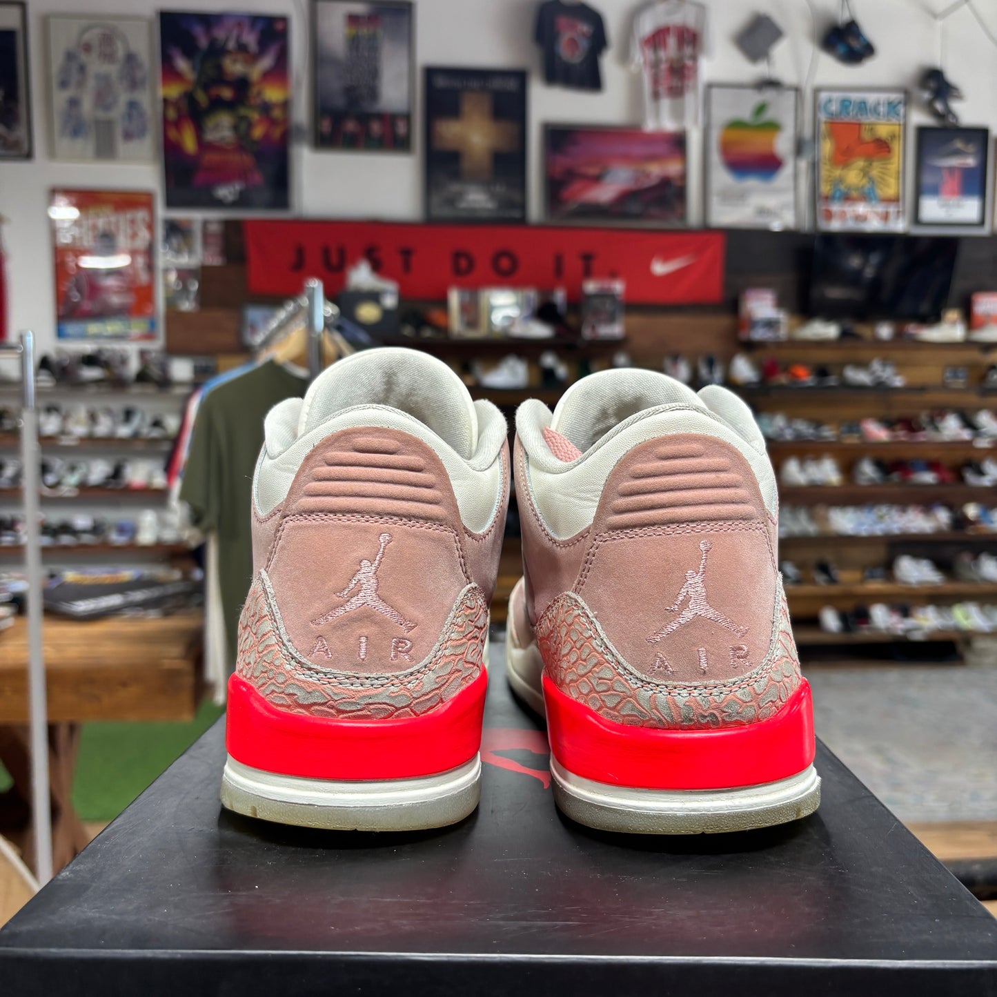 Jordan 3 'Rust Pink' Size 9W/7.5M