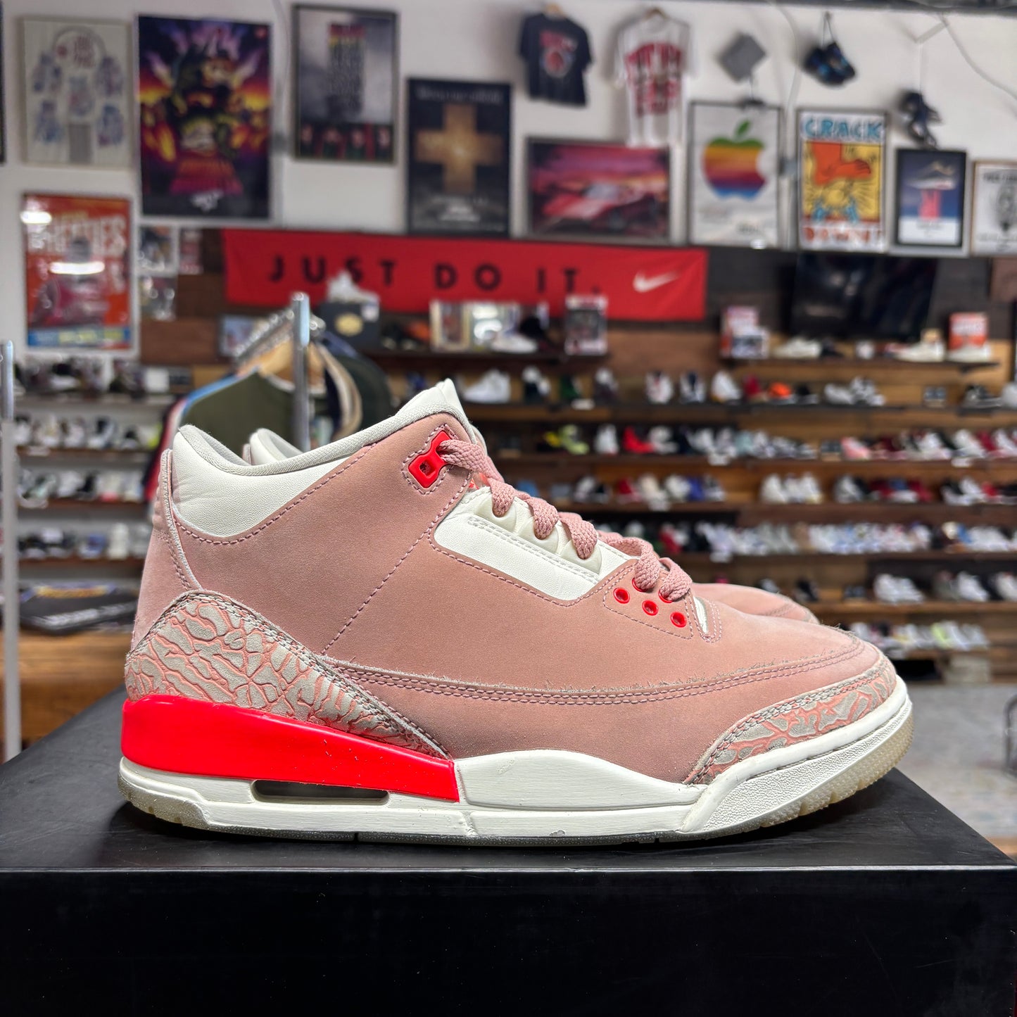 Jordan 3 'Rust Pink' Size 9W/7.5M