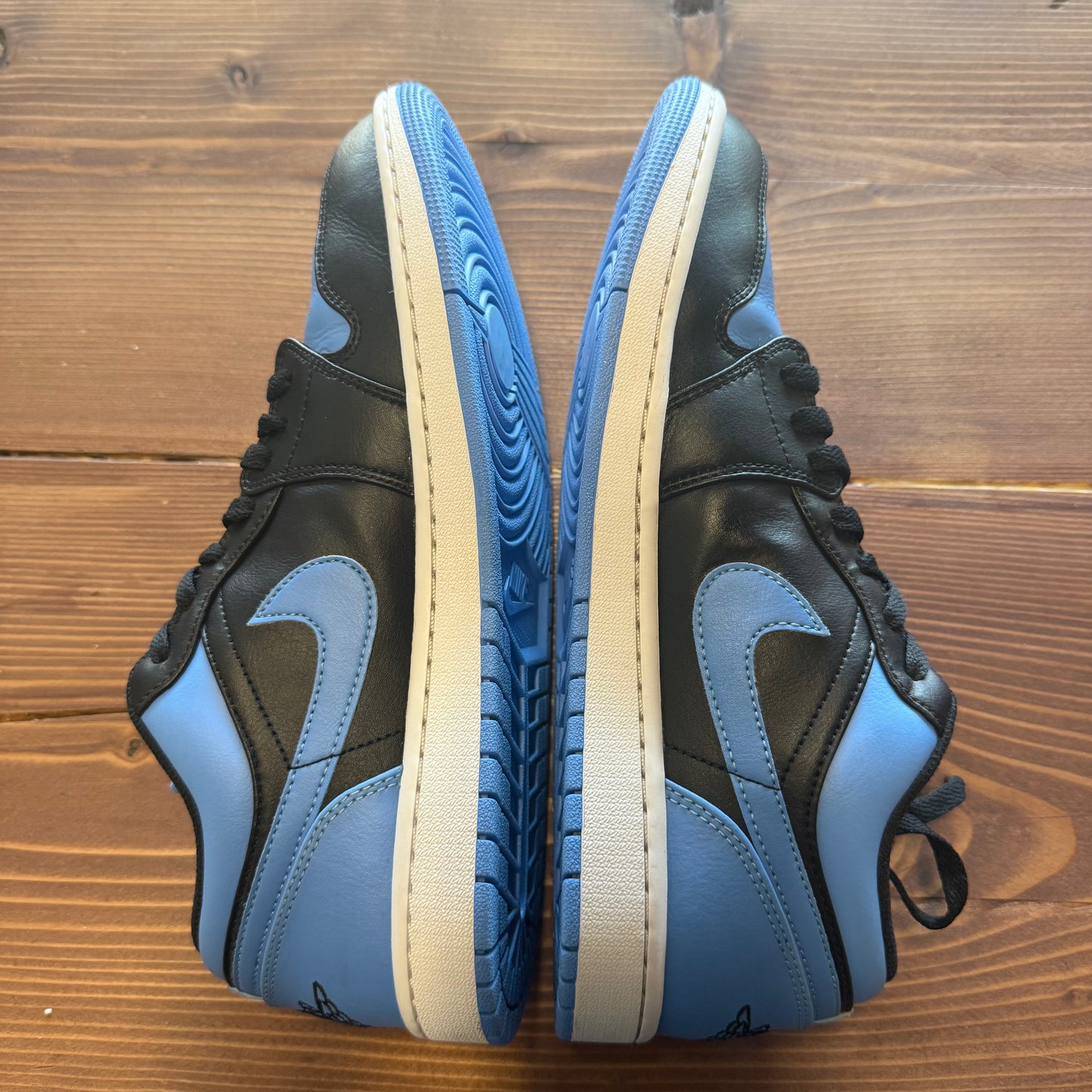 Jordan 1 Low 'University Blue Black' Size 10.5