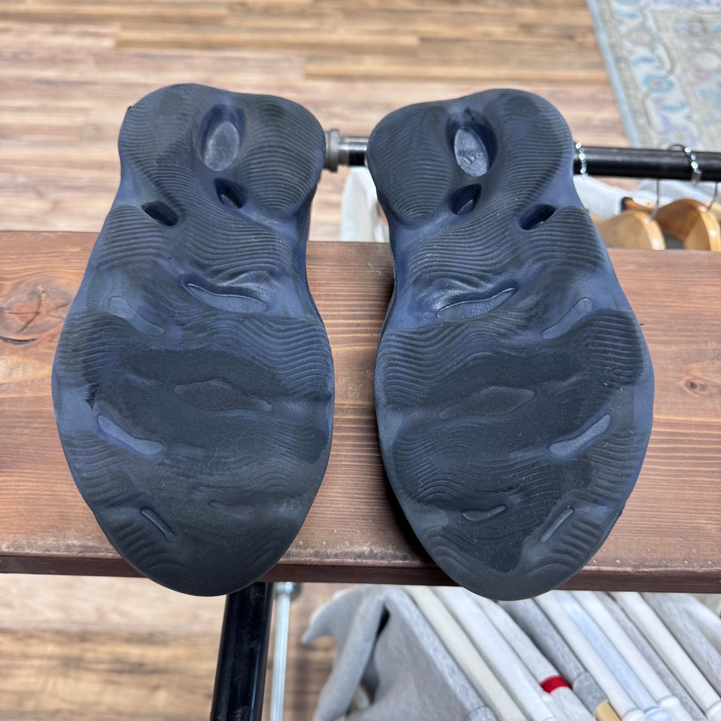 Yeezy Foam RNNR 'Mineral Blue' Size 9