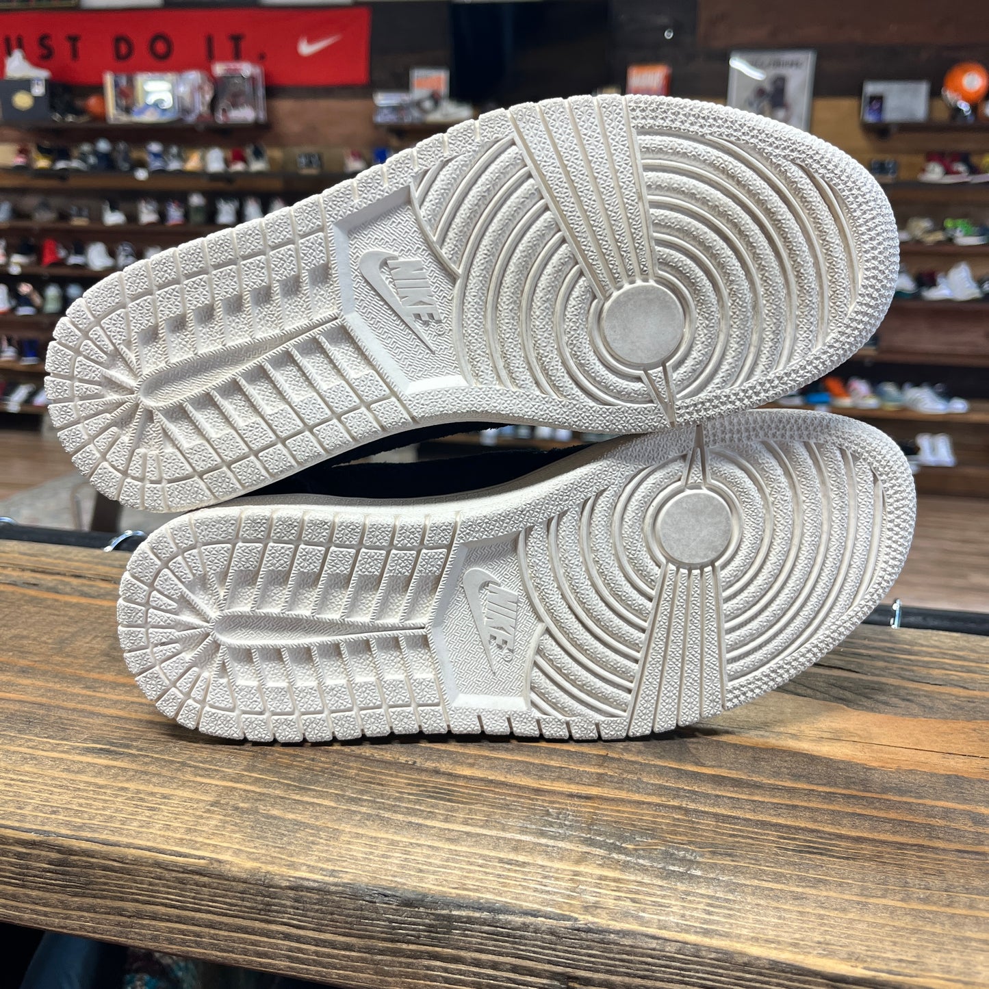 Jordan 1 Low 'Black Python' Size 8.5W/7M